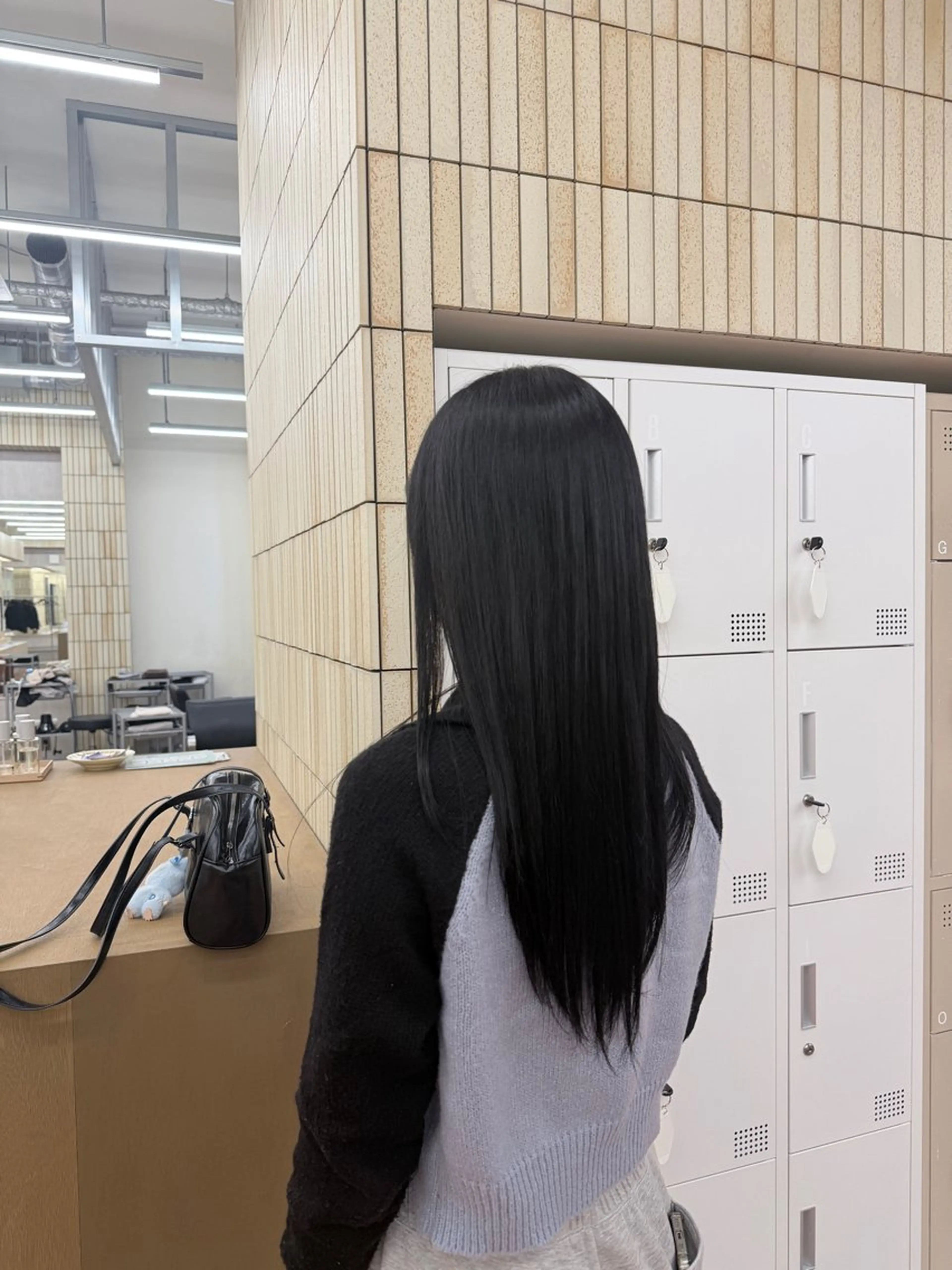 ロング カラー 坪井 心音のヘアスタイル