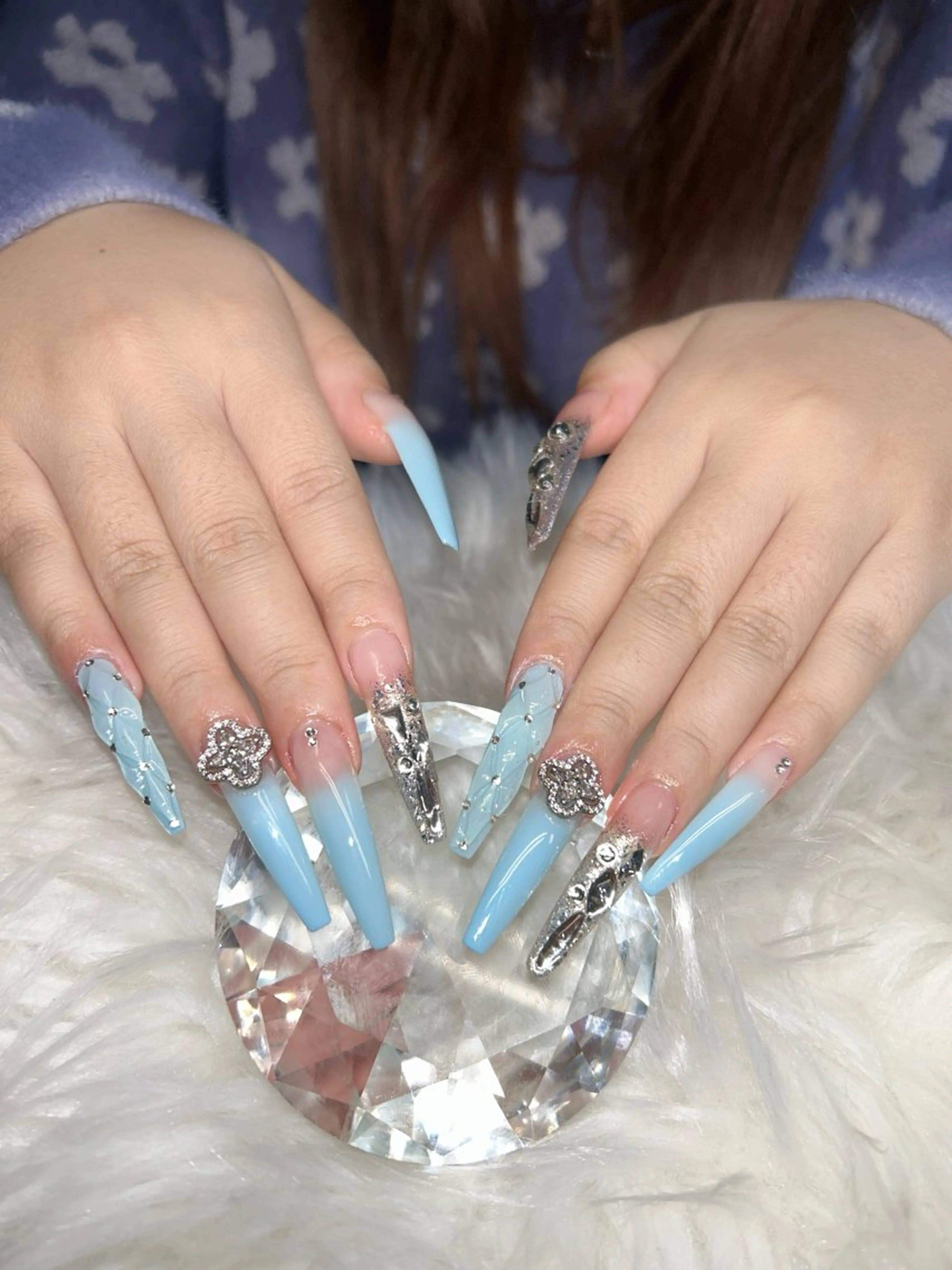 ネイル アートネイル オーロラネイル チークネイル 長さ出し フットネイル ハンドネイル Chan nailsのネイルデザイン