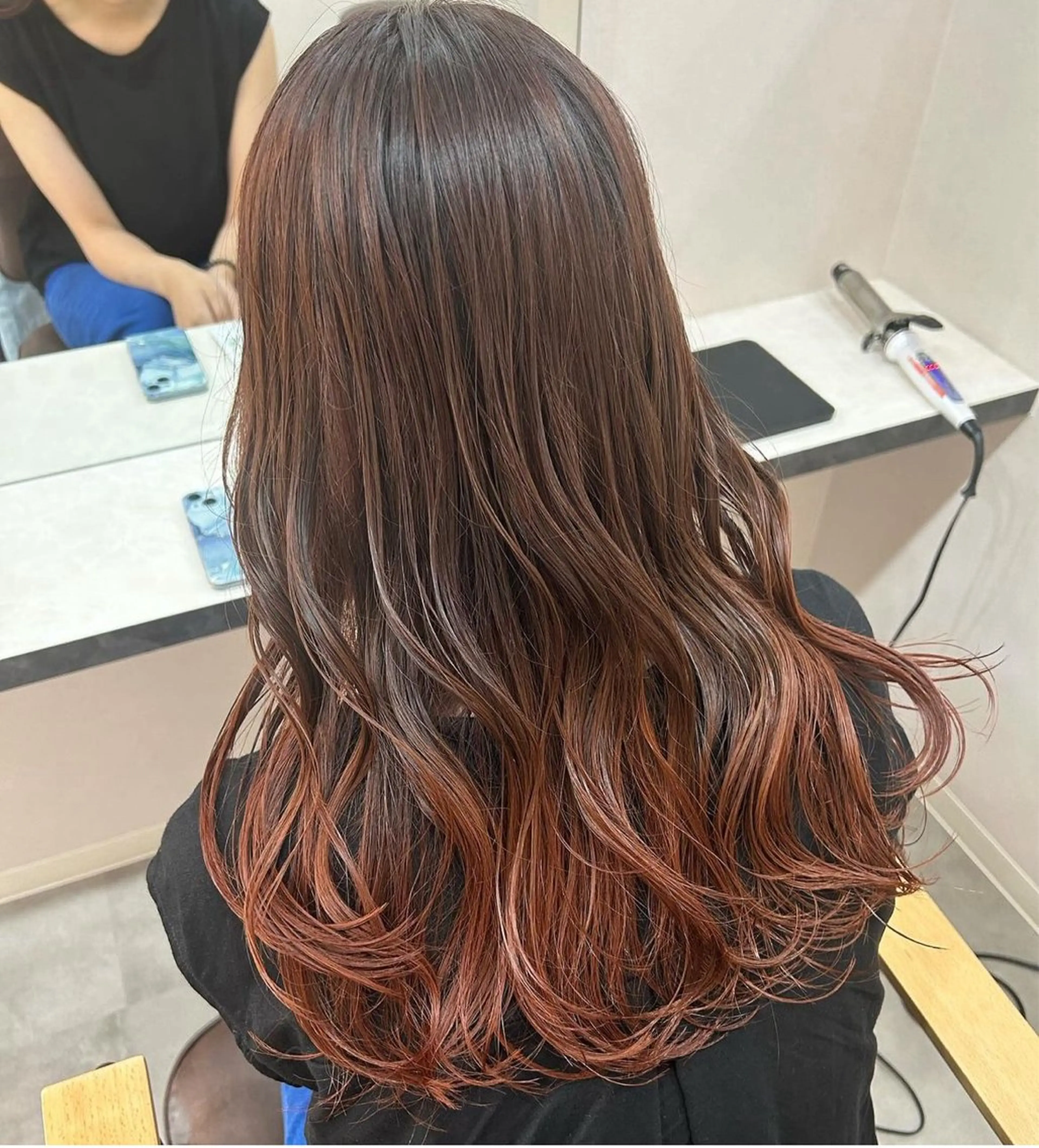 ロング カラー カット ヘアカラー トリートメント Chihiro .のヘアスタイル