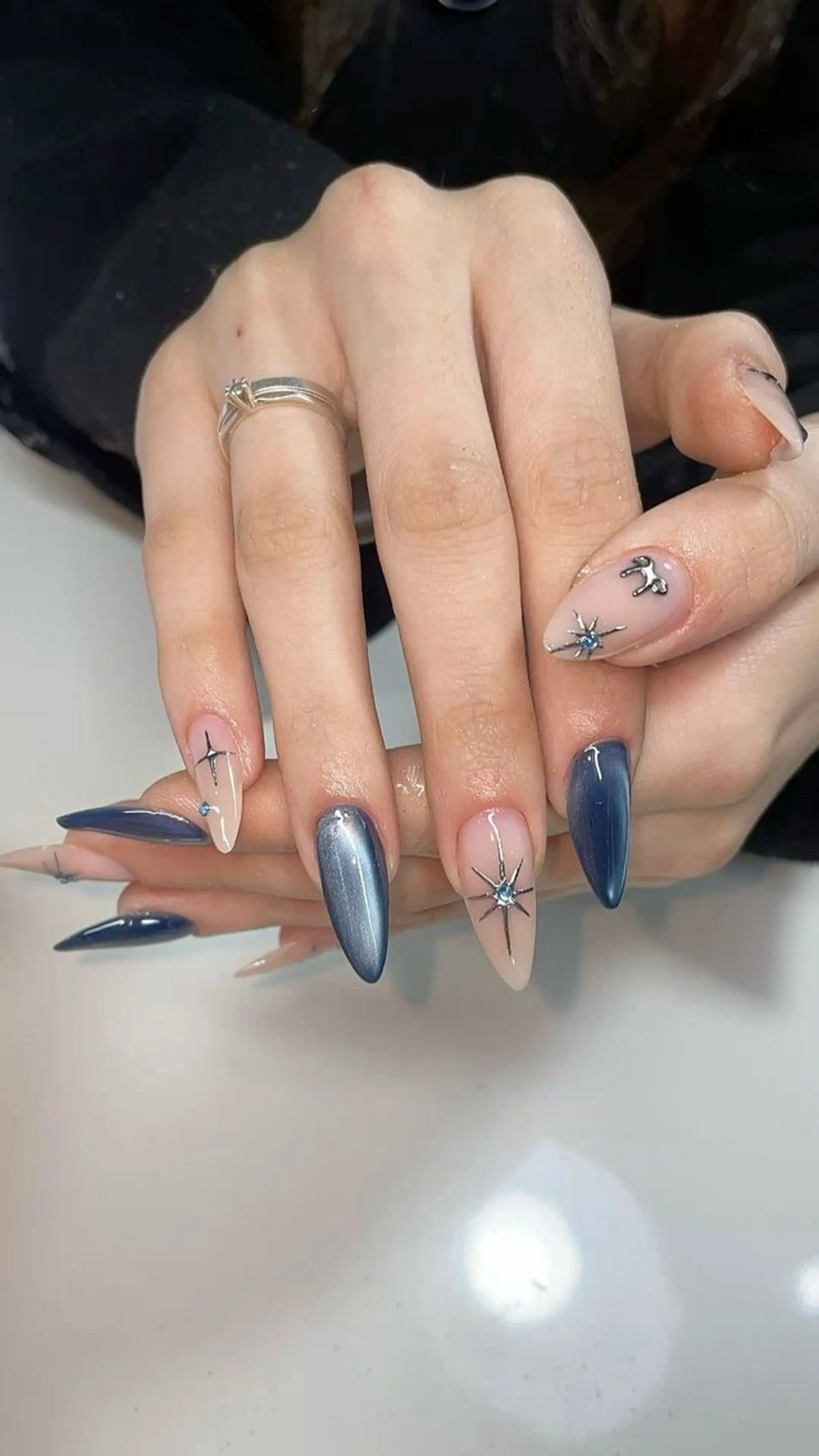 カラー グラデーションカラー ハンドネイル AIN Nailのネイルデザイン