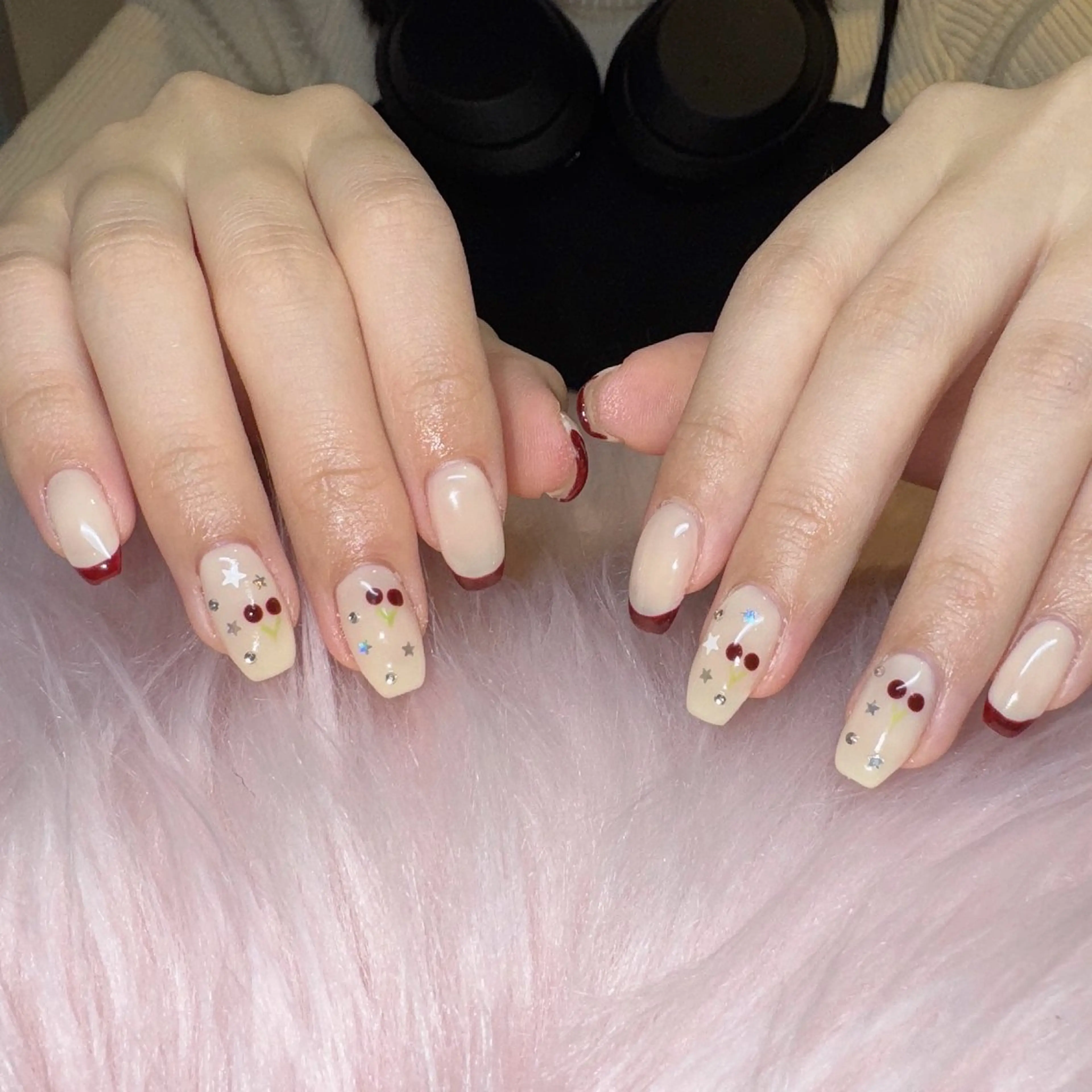 ネイル ハンドネイル RIEKO🍒 ワンホン♡推しネイルのネイルデザイン