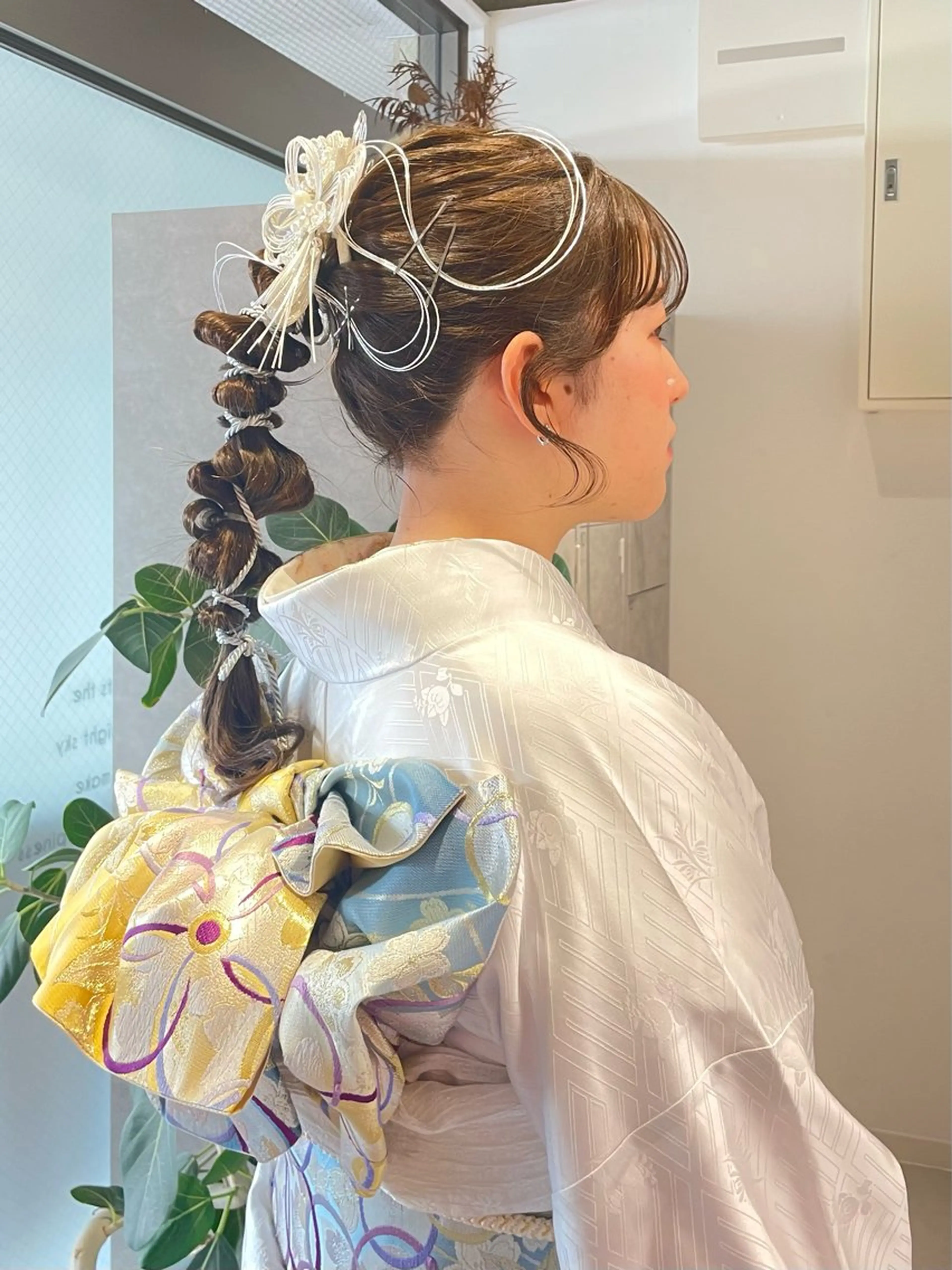 ロング ダブルカラー,透け カラーHINARIのヘアスタイル