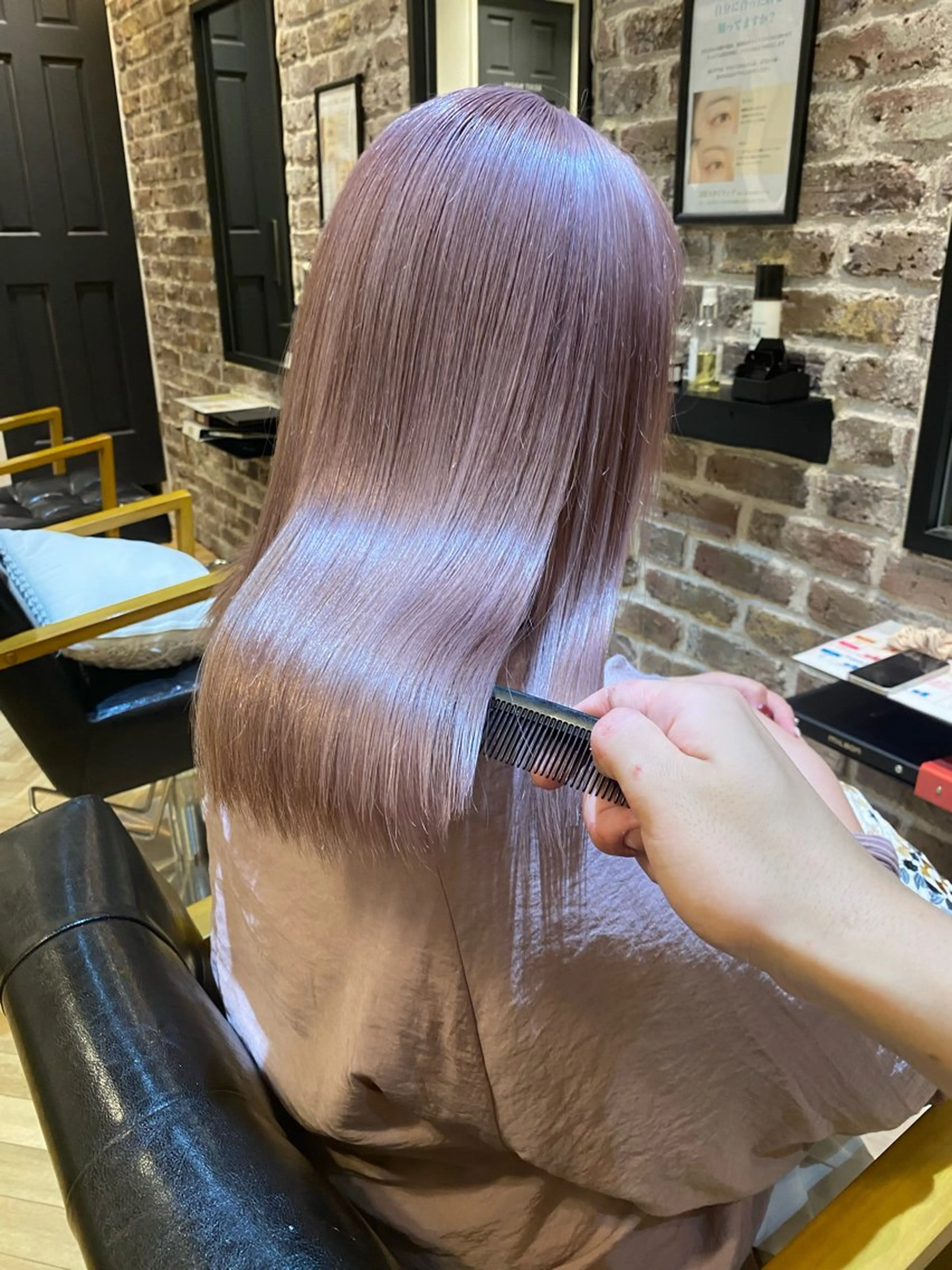 【ハイトーンを目指したい方向け】ケアブリーチ2回+カラーの写真