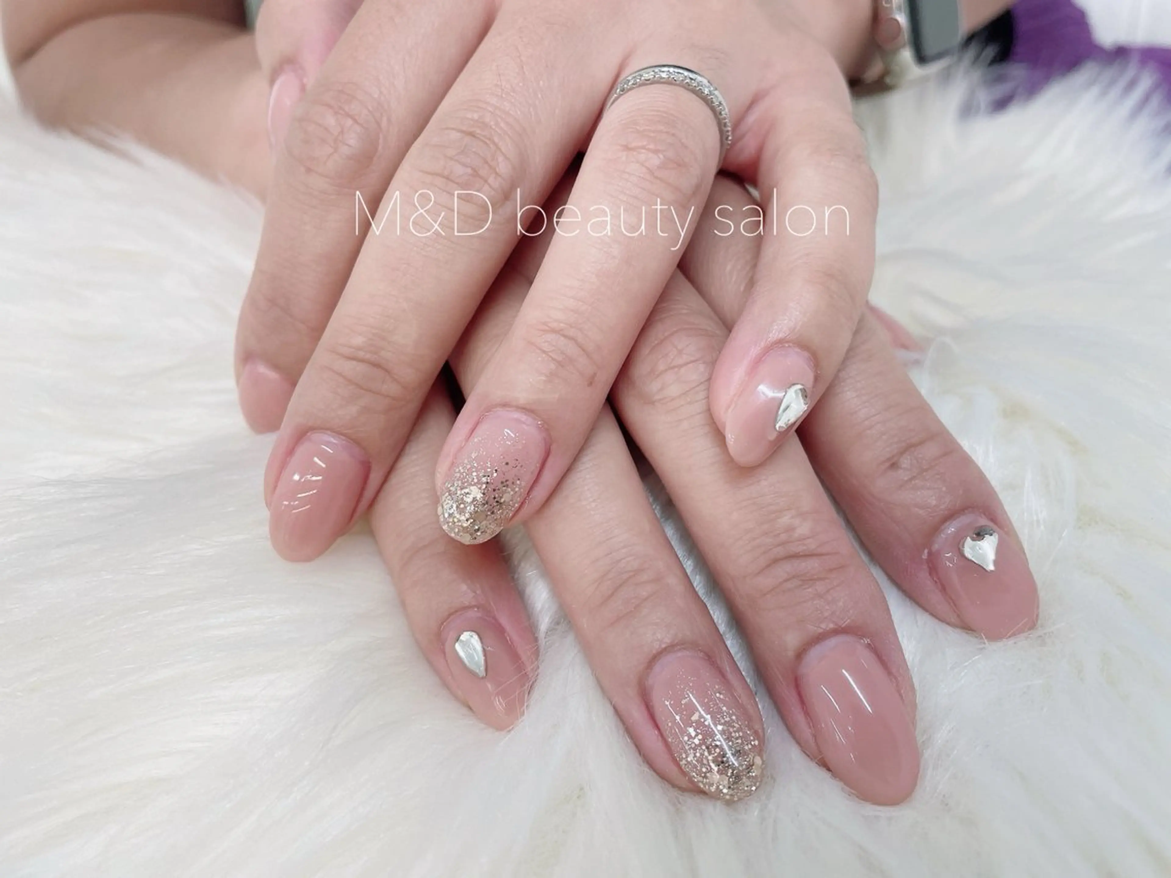 ネイル M&D BeautySalon銀座店所属・M&D 銀座店のネイルデザイン