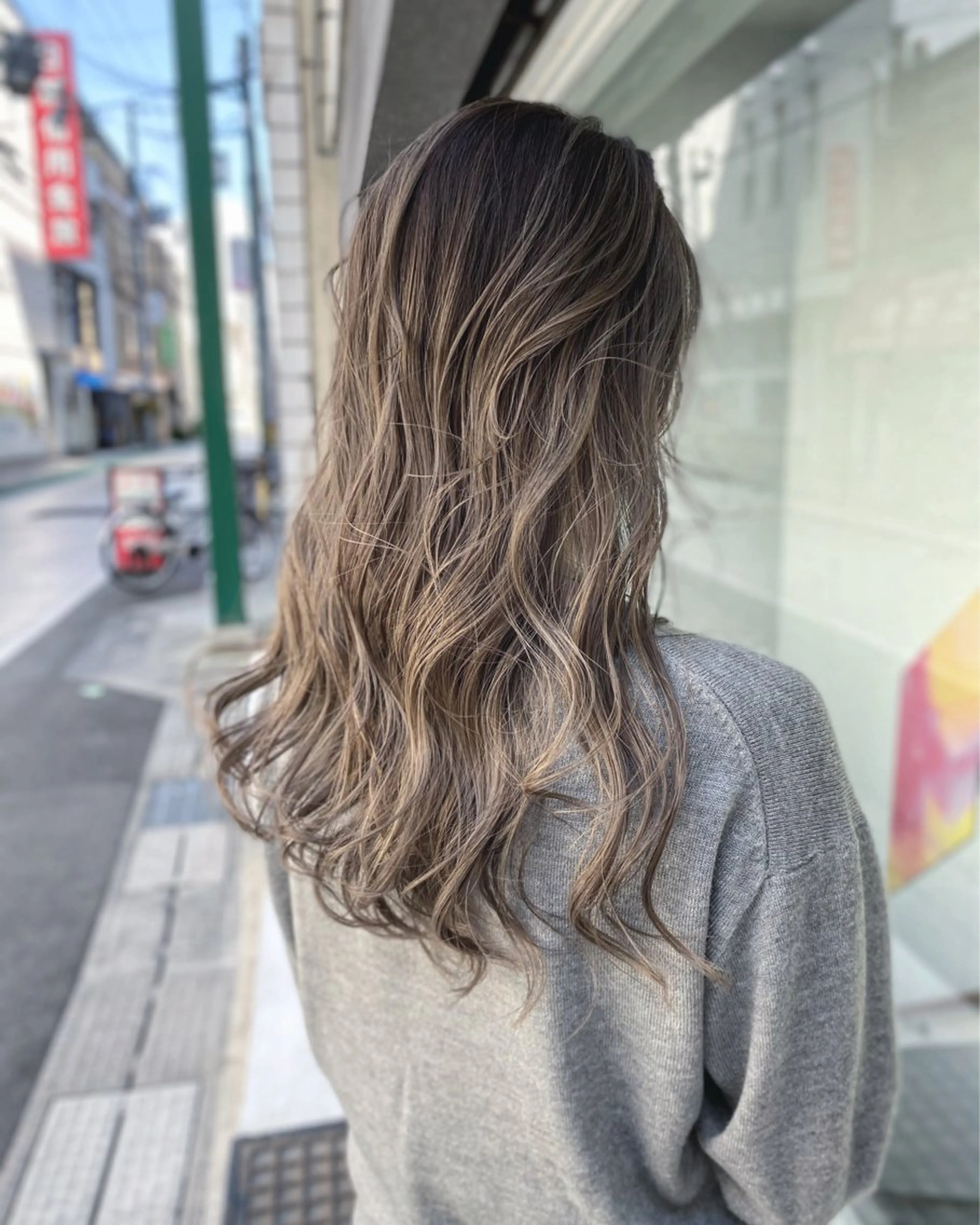 カラー バレイヤージュ ハイライトカラー ヘアカラー 川崎 健翔のヘアスタイル
