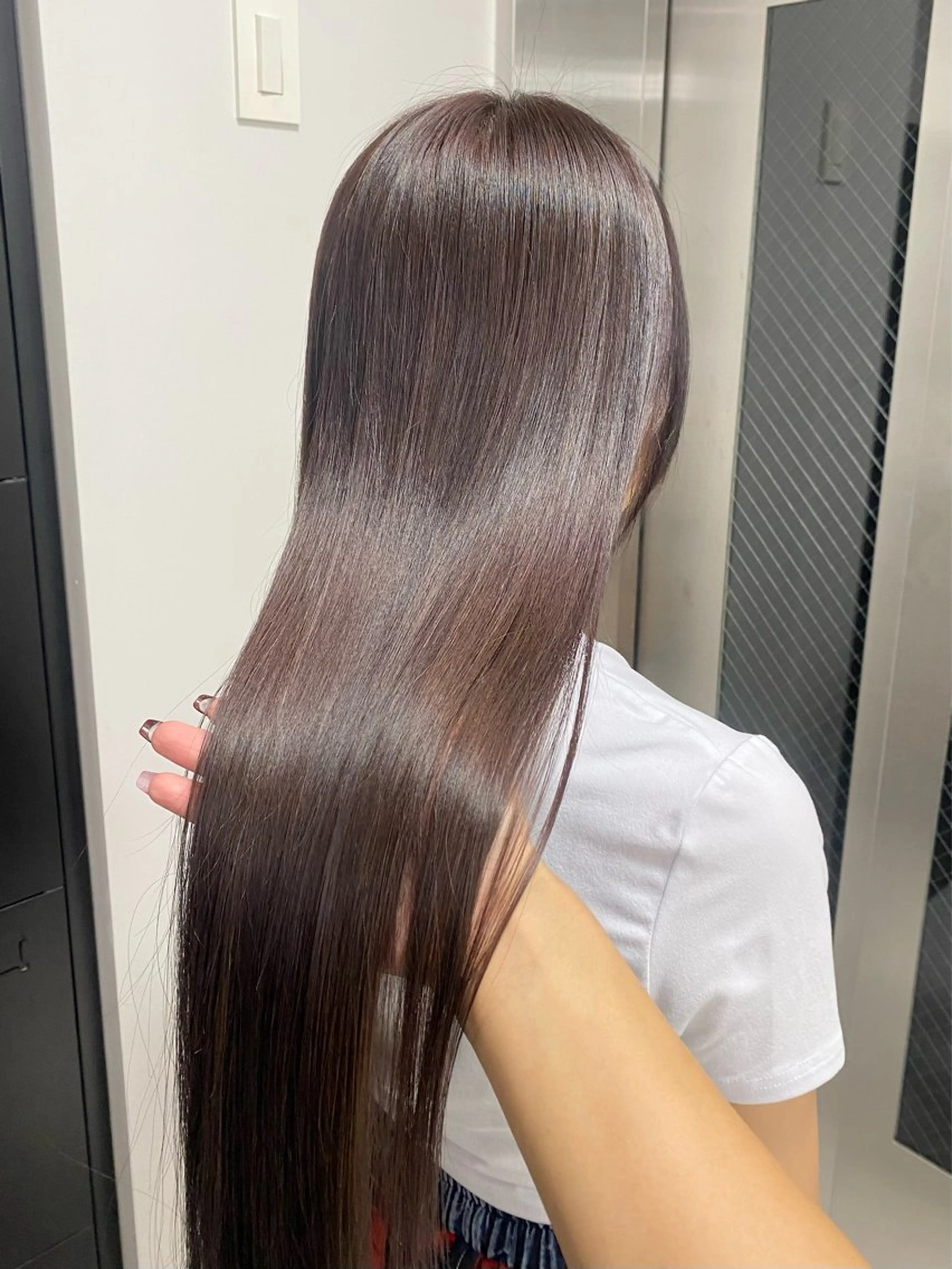 ロング カラー ベージュカラー ラベンダーカラー ラベンダーベージュ カット ヘアカラー 韓国レイヤー/ 縮毛矯正🎀minaのヘアスタイル
