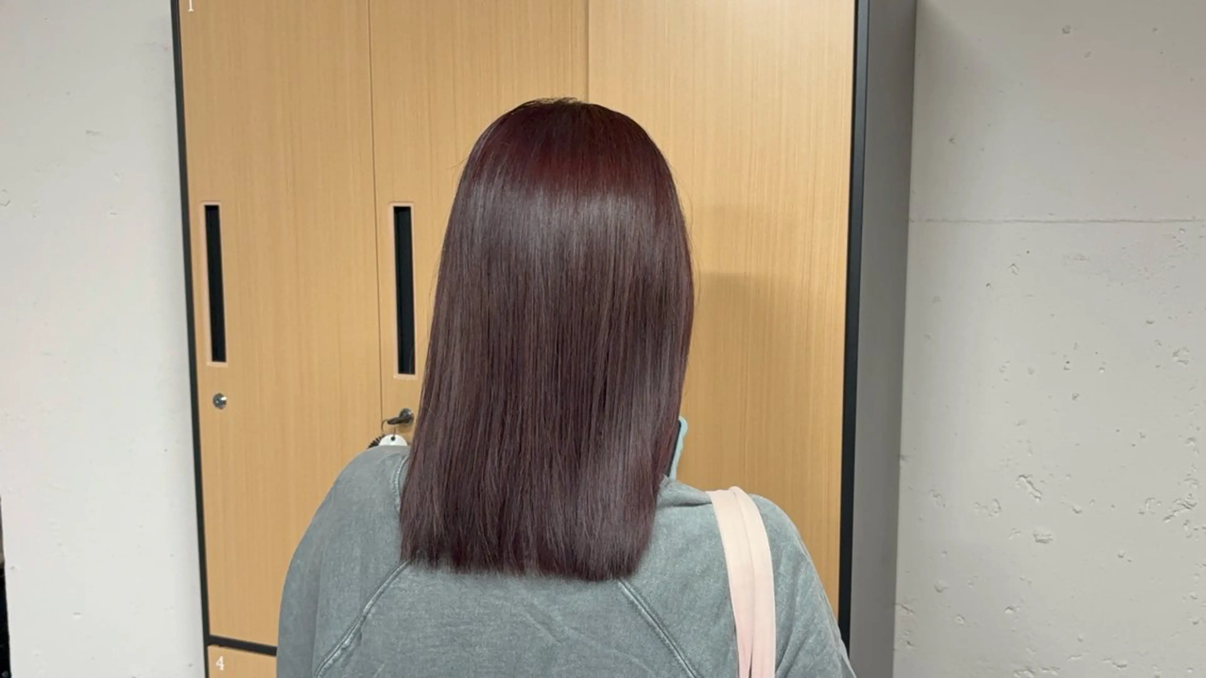 ミディアム ヘアカラー tokute 中野真咲🐺のヘアスタイル