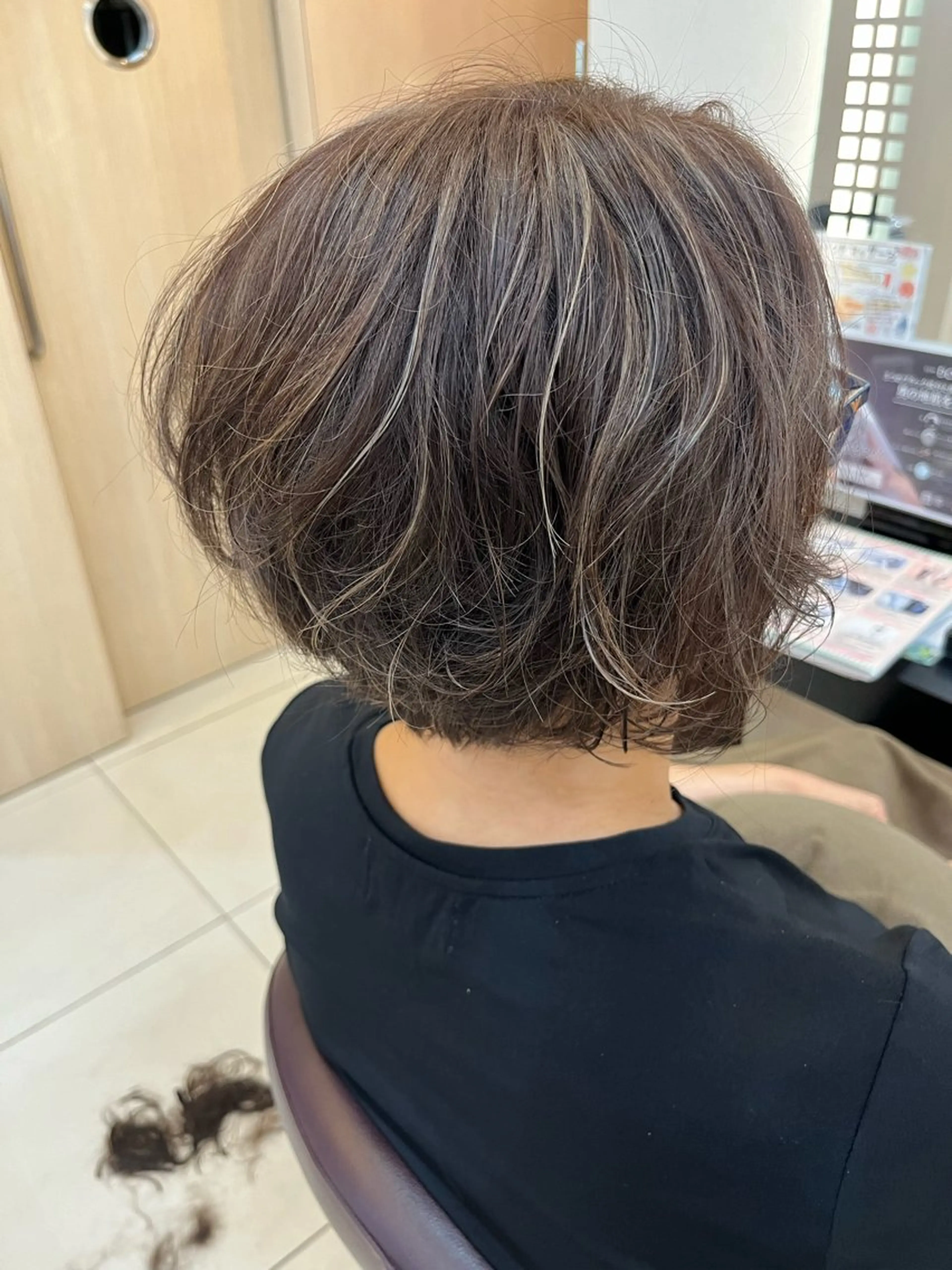 ショート カラー ブリーチ ケアブリーチ ハイライトカラー ハイライト ヘアカラー トータルビューティー K:R鶴川のヘアスタイル