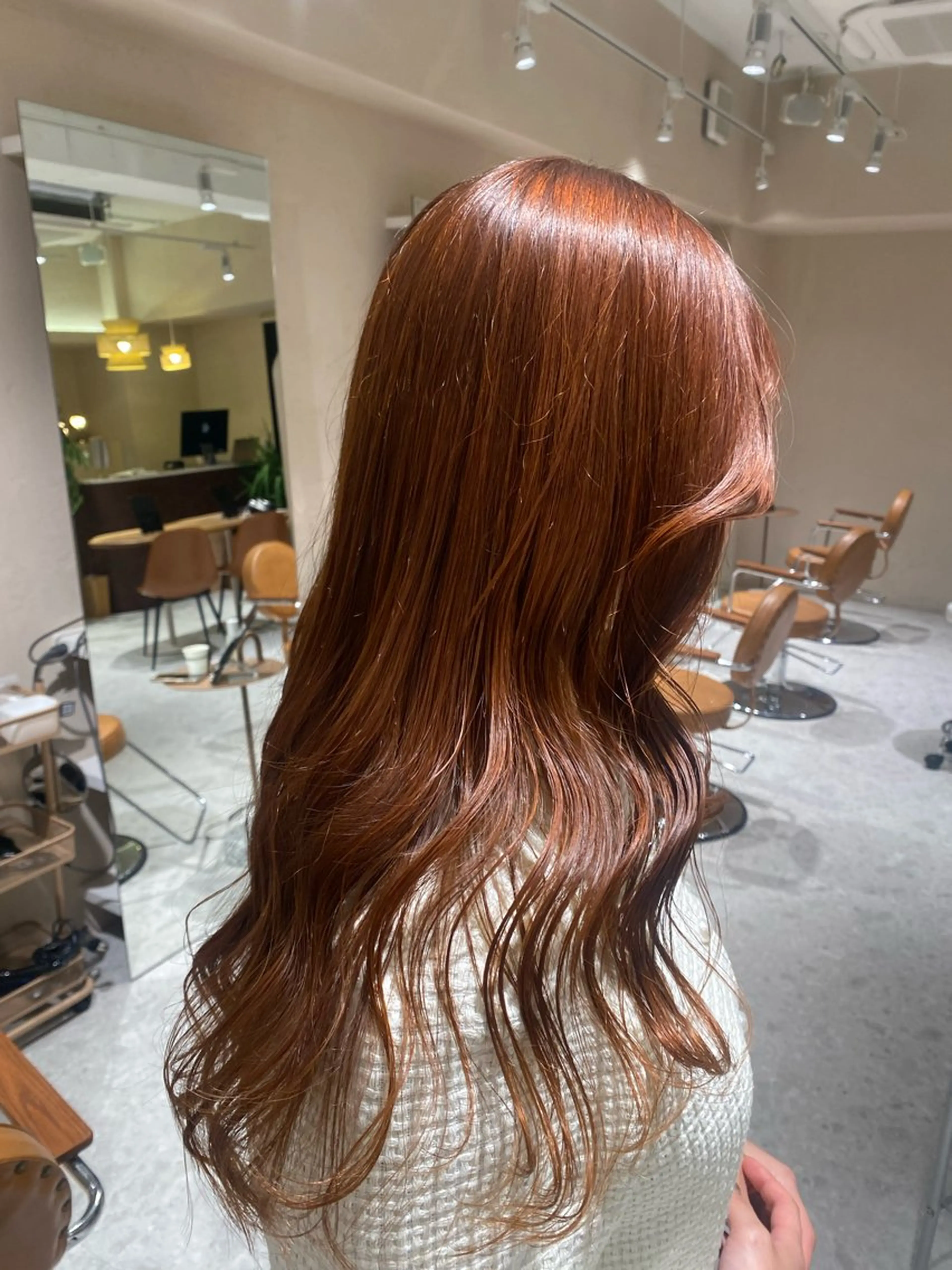 ロング カラー ブラウンカラー オレンジ オレンジブラウン ヘアカラー トリートメント Marina/表参道 /ヘアセット/暖色のヘアスタイル