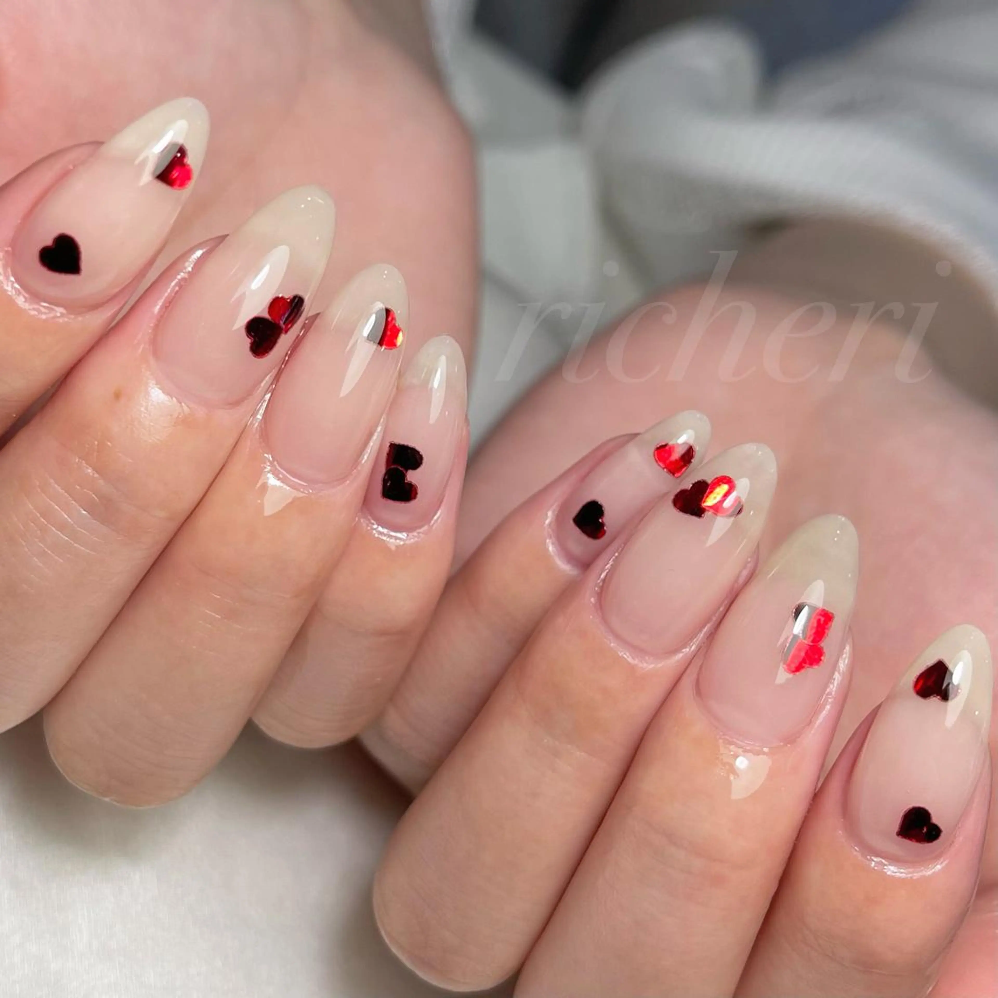 ミディアム ネイル ハンドネイル richeri beautyのエステ・リラクイメージ