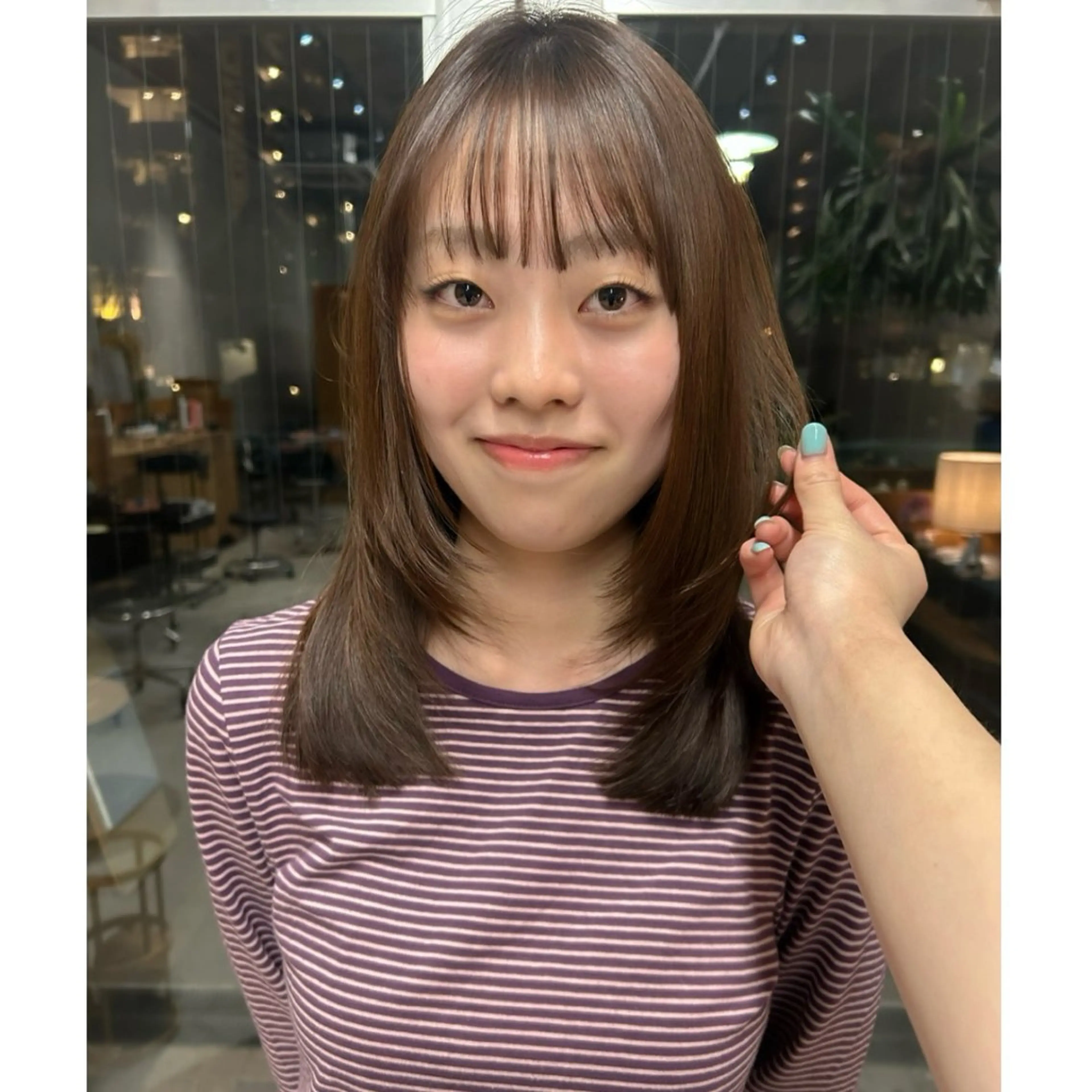 ミディアム カエデ🐬 カットカラーモデルのヘアスタイル