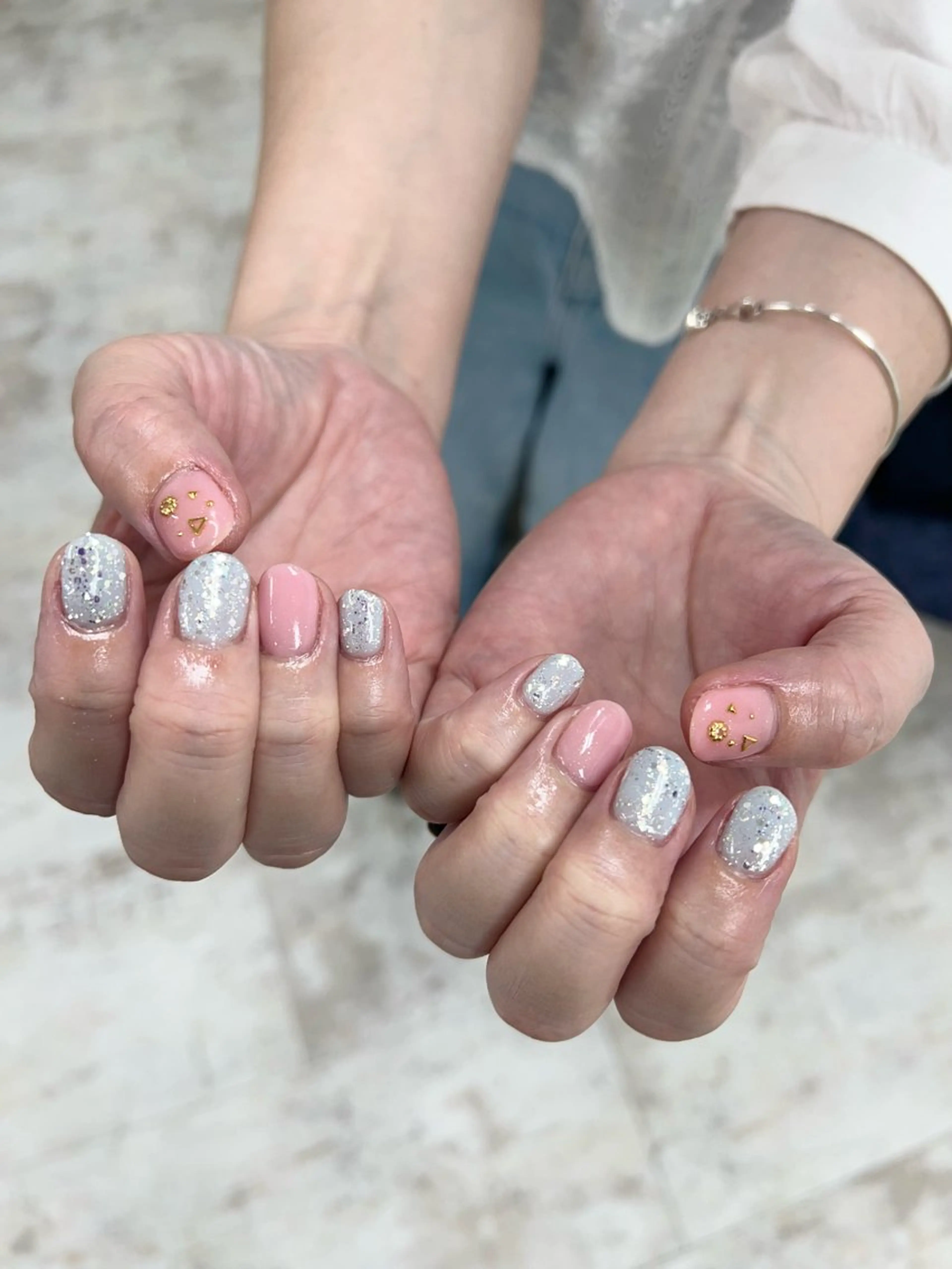 ネイル 吉田 里菜のネイルデザイン