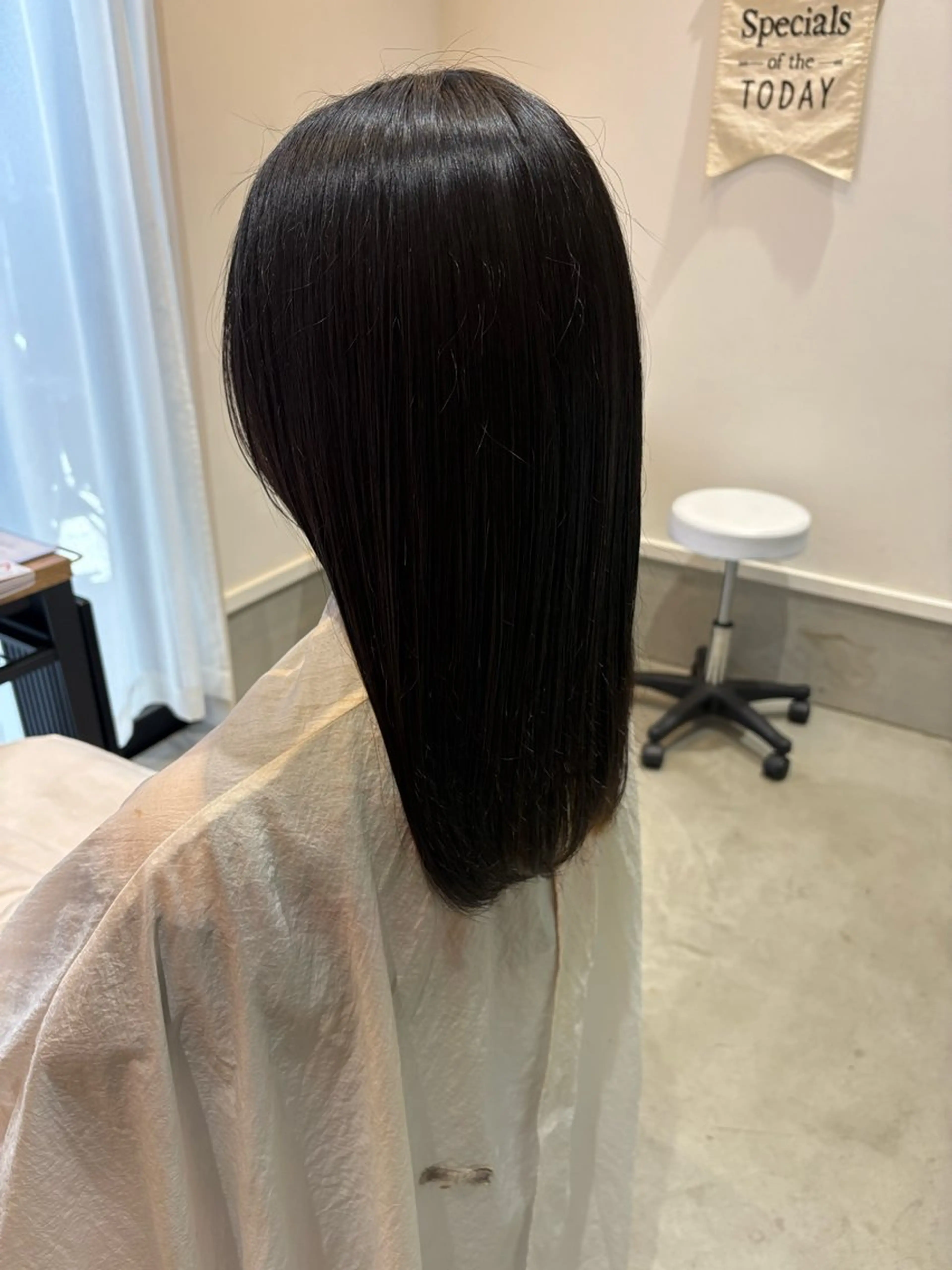 ロング カット 折本 沙織のヘアスタイル