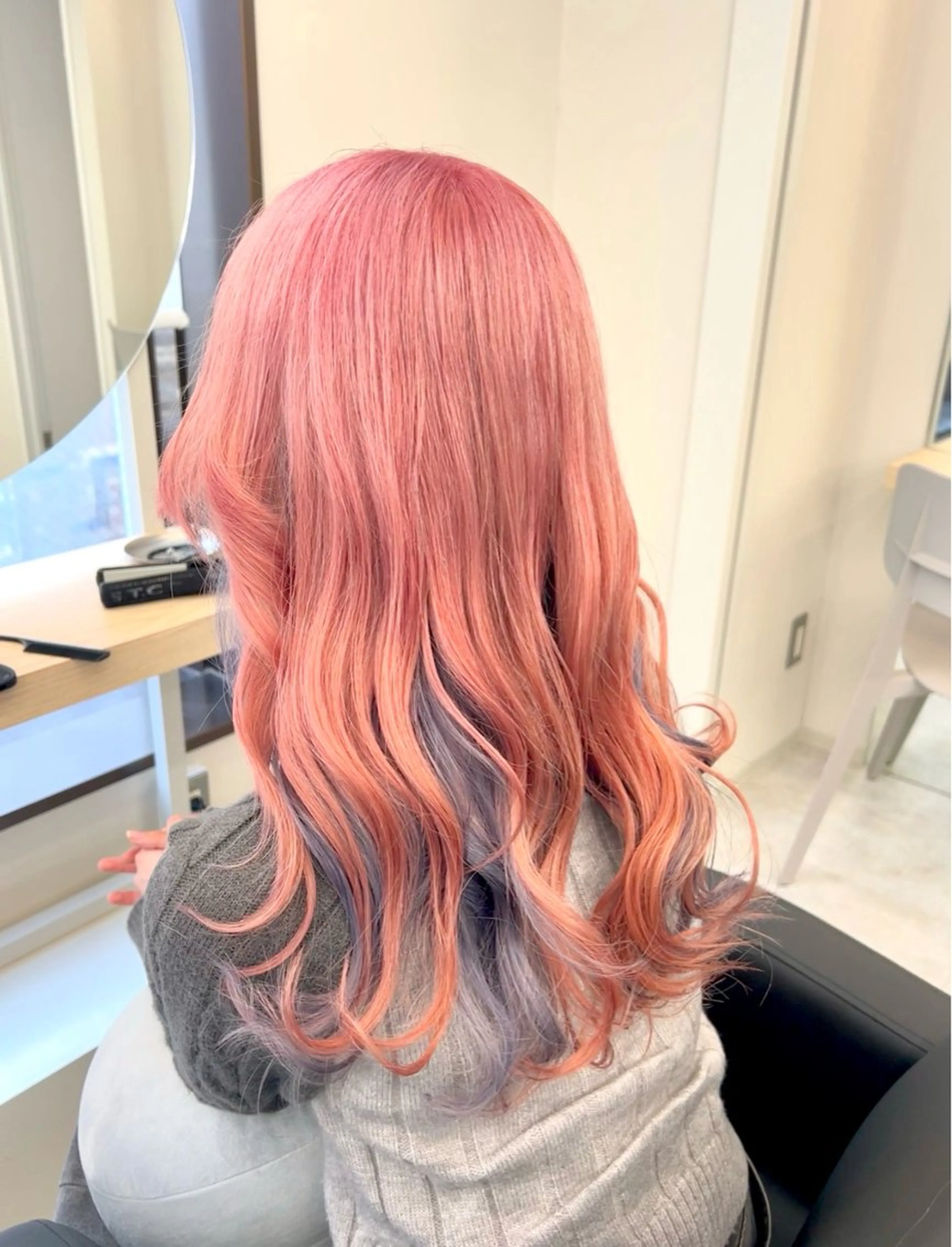 【🔥超大人気‼️】グラデーション or インナーカラー +艶TR（超音波トリートメント付） ⇒ 11,000円の写真