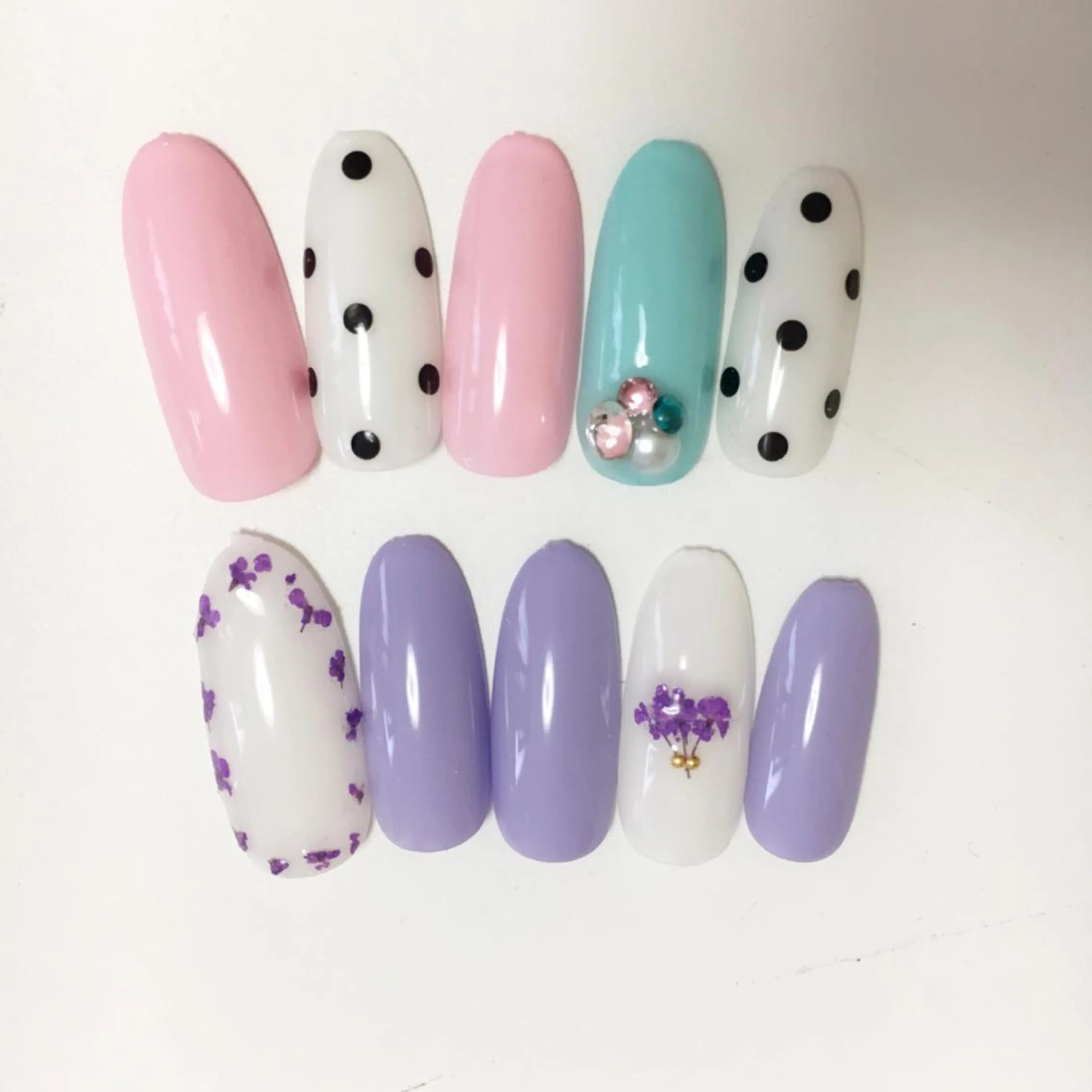 ネイル ホログラムネイル BeautyNail eyelashのネイルデザイン