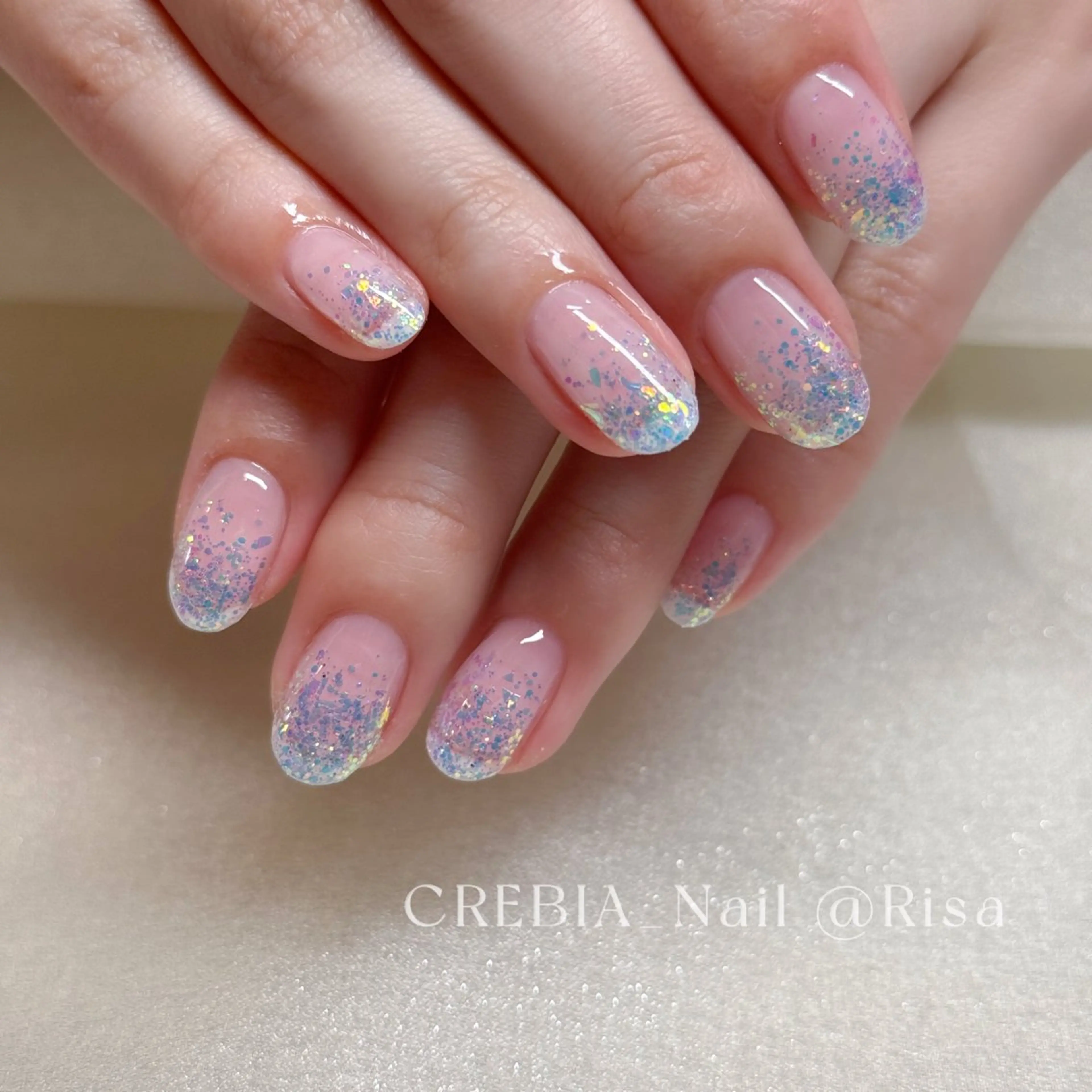 ネイル グラデーション ラメ(グリッター) ラメグラデーション ハンドネイル CREBIA beaute ネイル部所属・CREBIA Nailのネイルデザイン