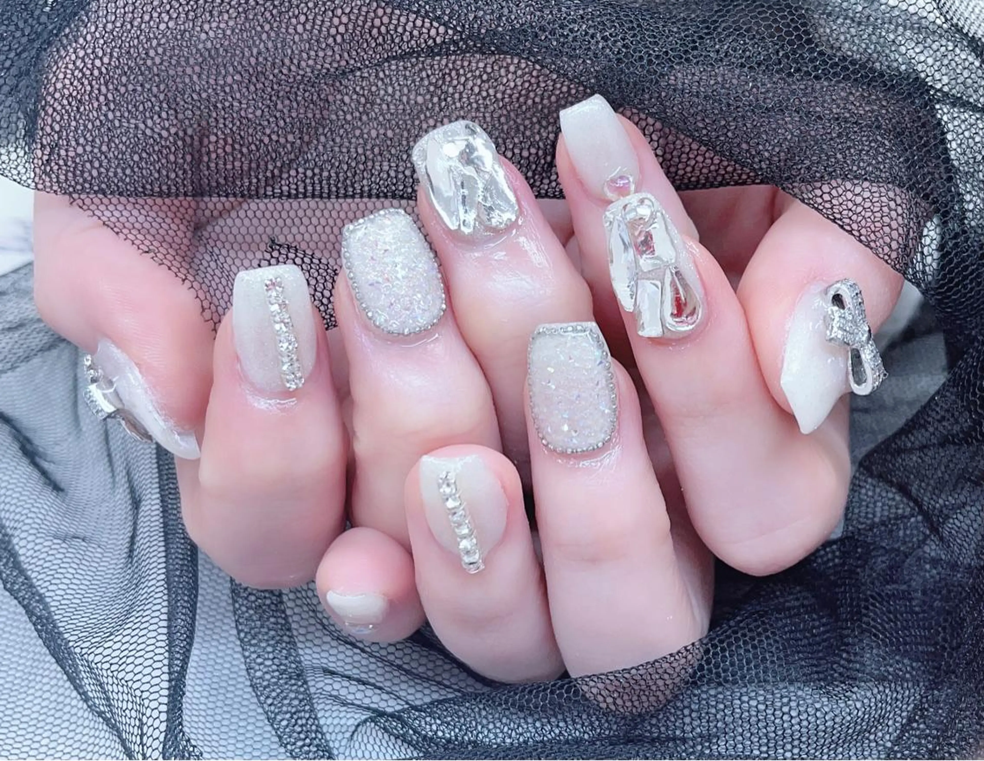 ネイル ハンドネイル Queens ciciのネイルデザイン