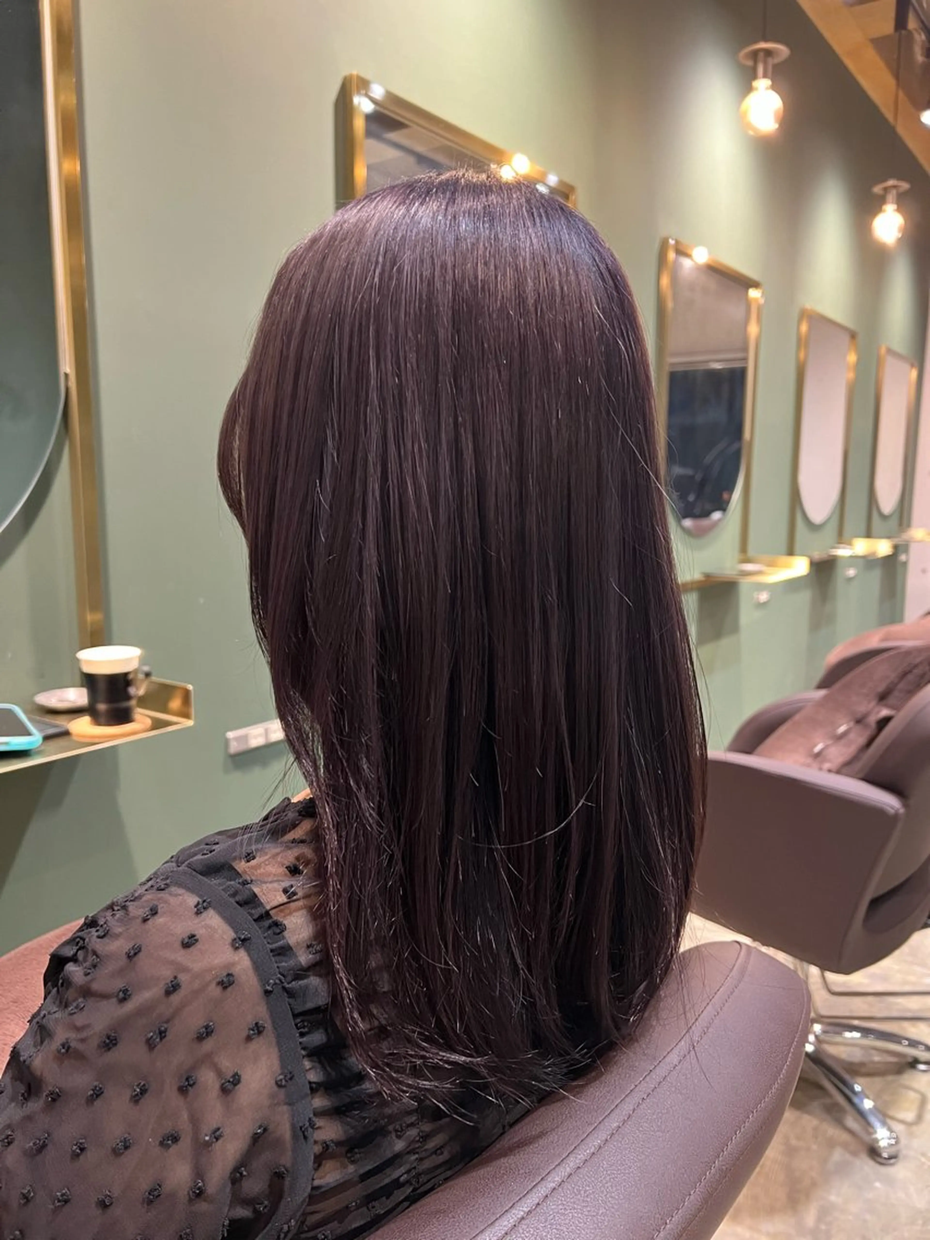 ミディアム カラー パープルカラー ヘアカラー トリートメント ヘッドスパ カラースペシャリスト しょう🧑🏼‍🎨のヘアスタイル