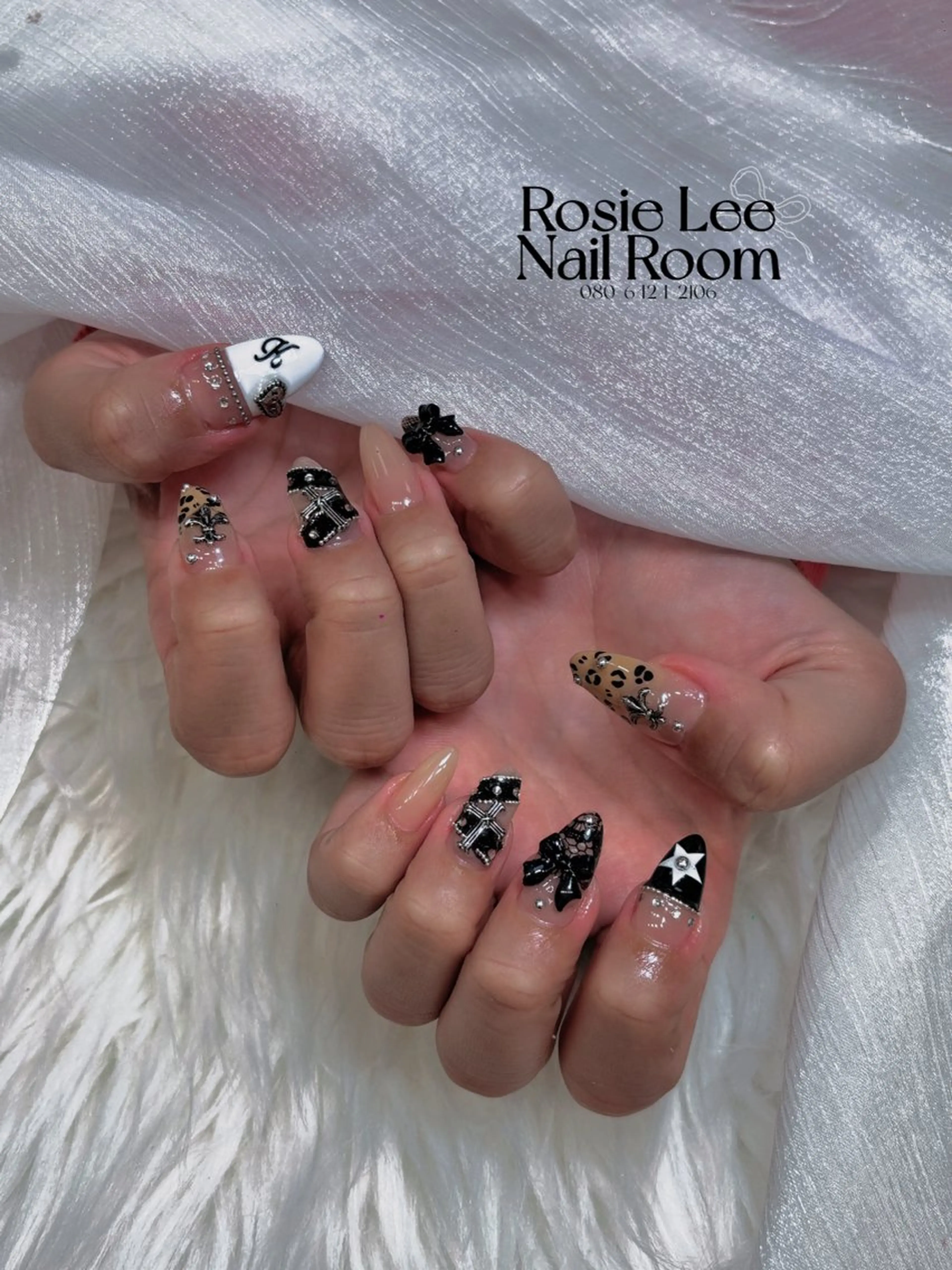 ネイル ハンドネイル ROSIE LEEのネイルデザイン