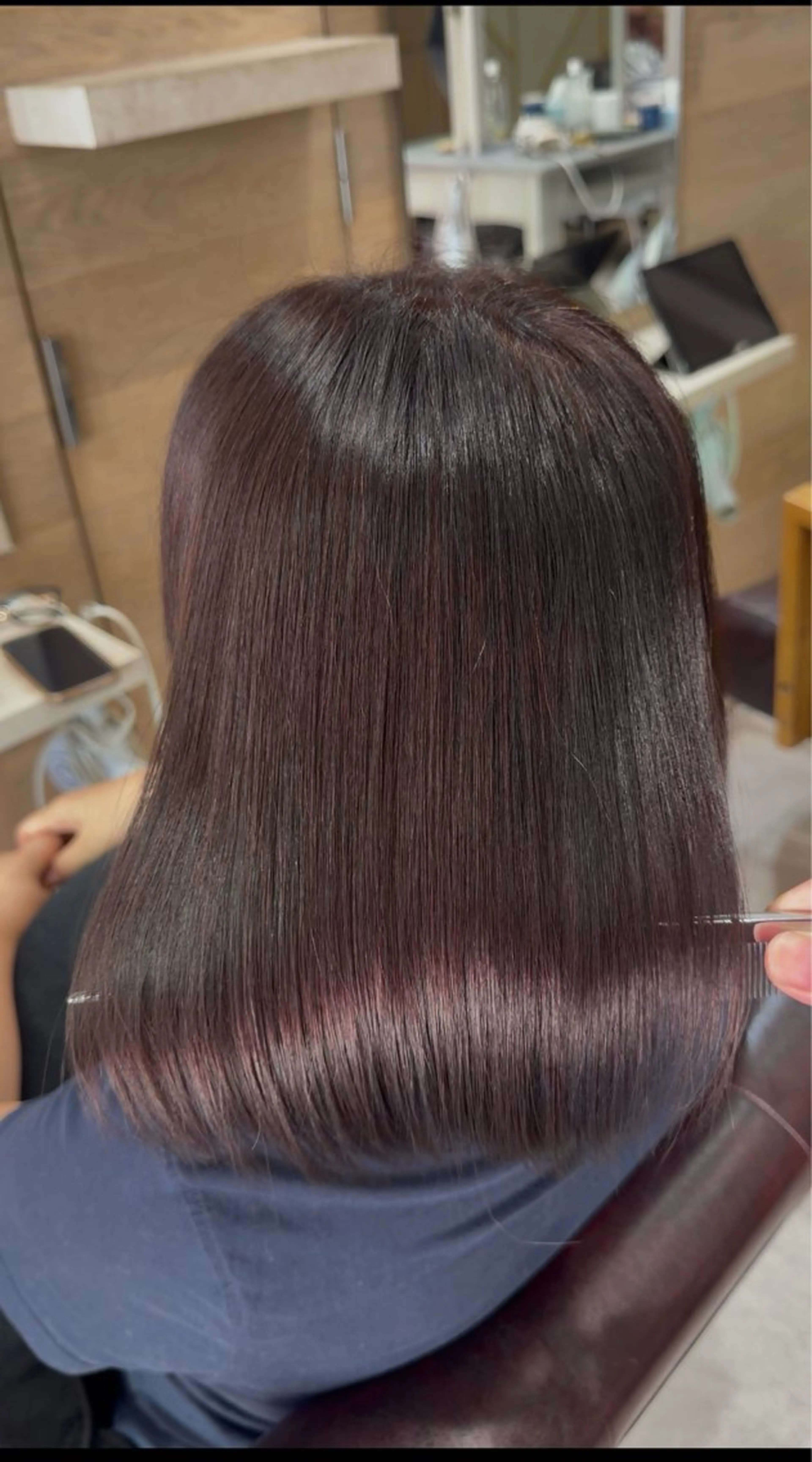ミディアム ボブ ヘアカラー クワハタ ショウタのヘアスタイル