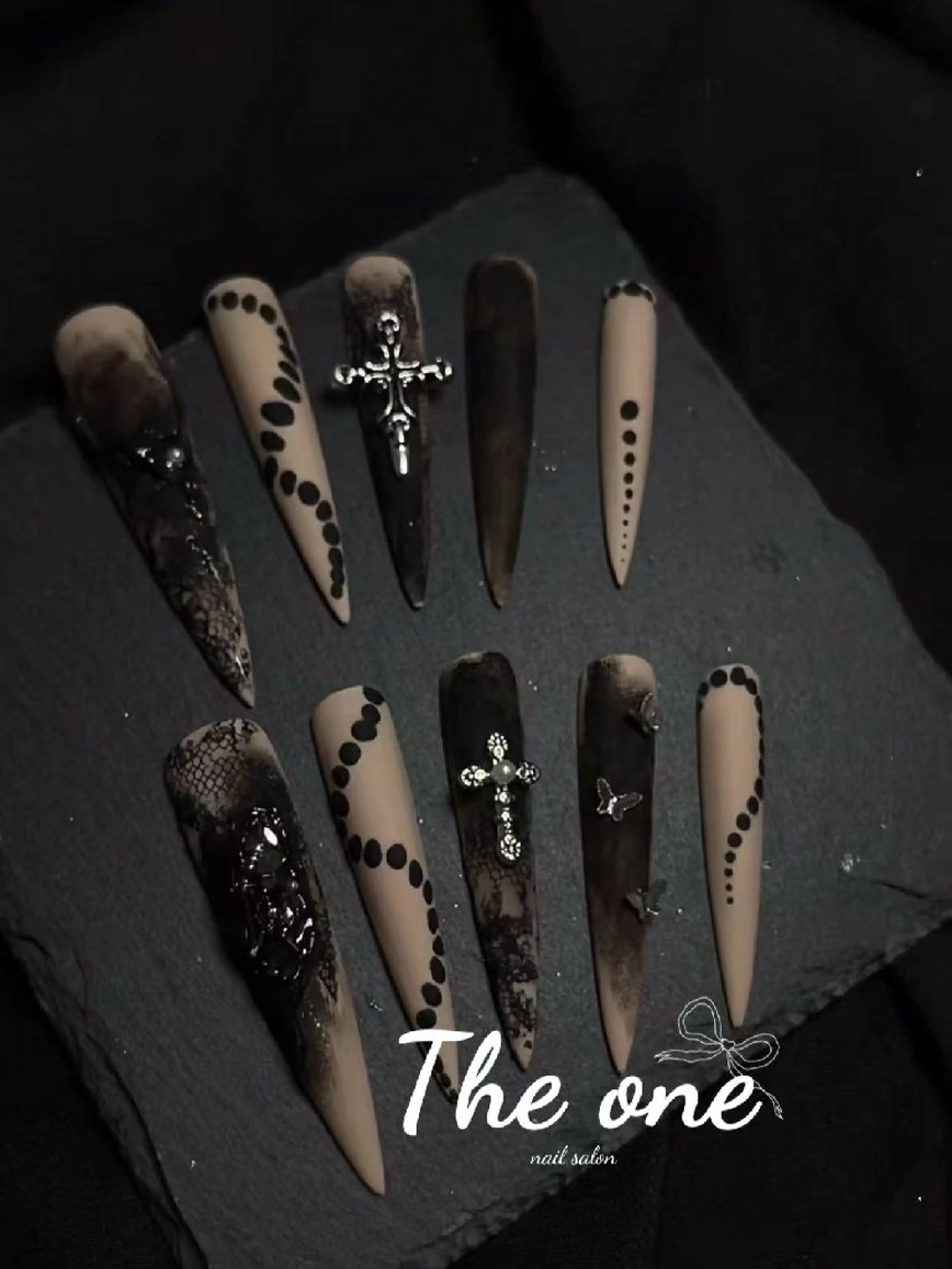 ネイル Theone栄店 川原のネイルデザイン