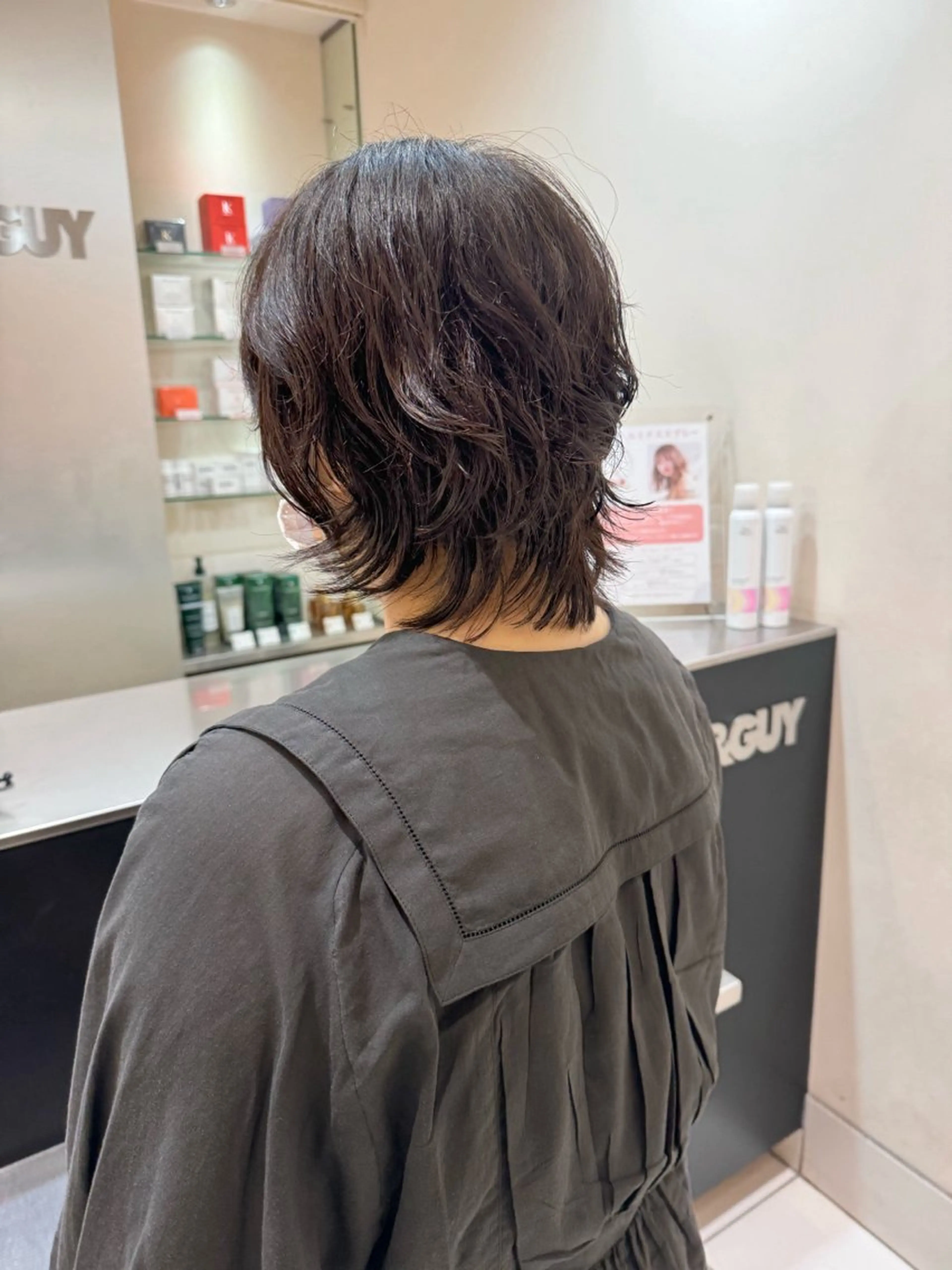 ミディアム カラー パーマ ミディアムパーマ ウルフカット 辛島 涼子のヘアスタイル