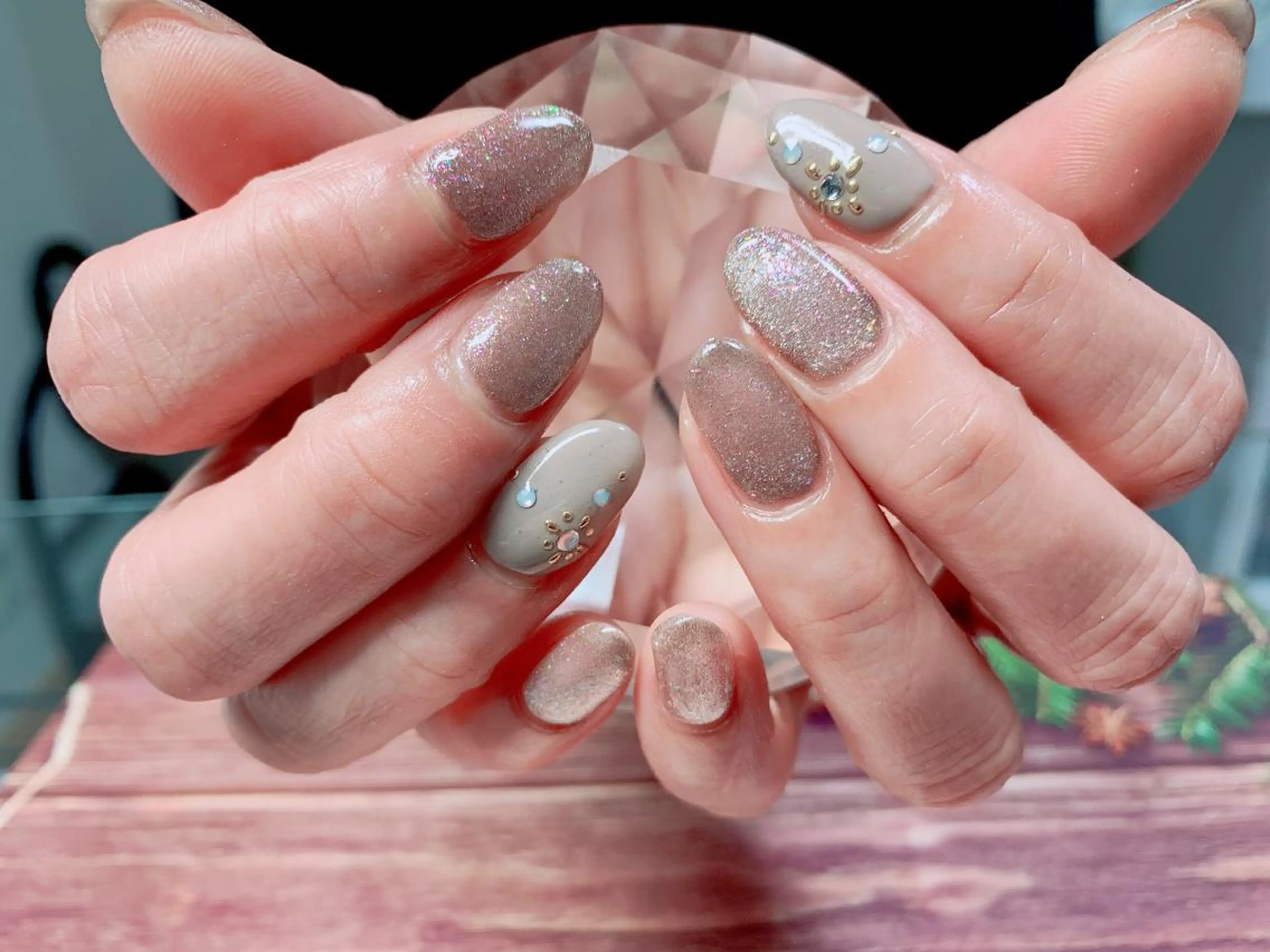ネイル キラキラネイル ハンドネイル 痩身/脱毛/ネイル HARUKAのエステ・リラクイメージ