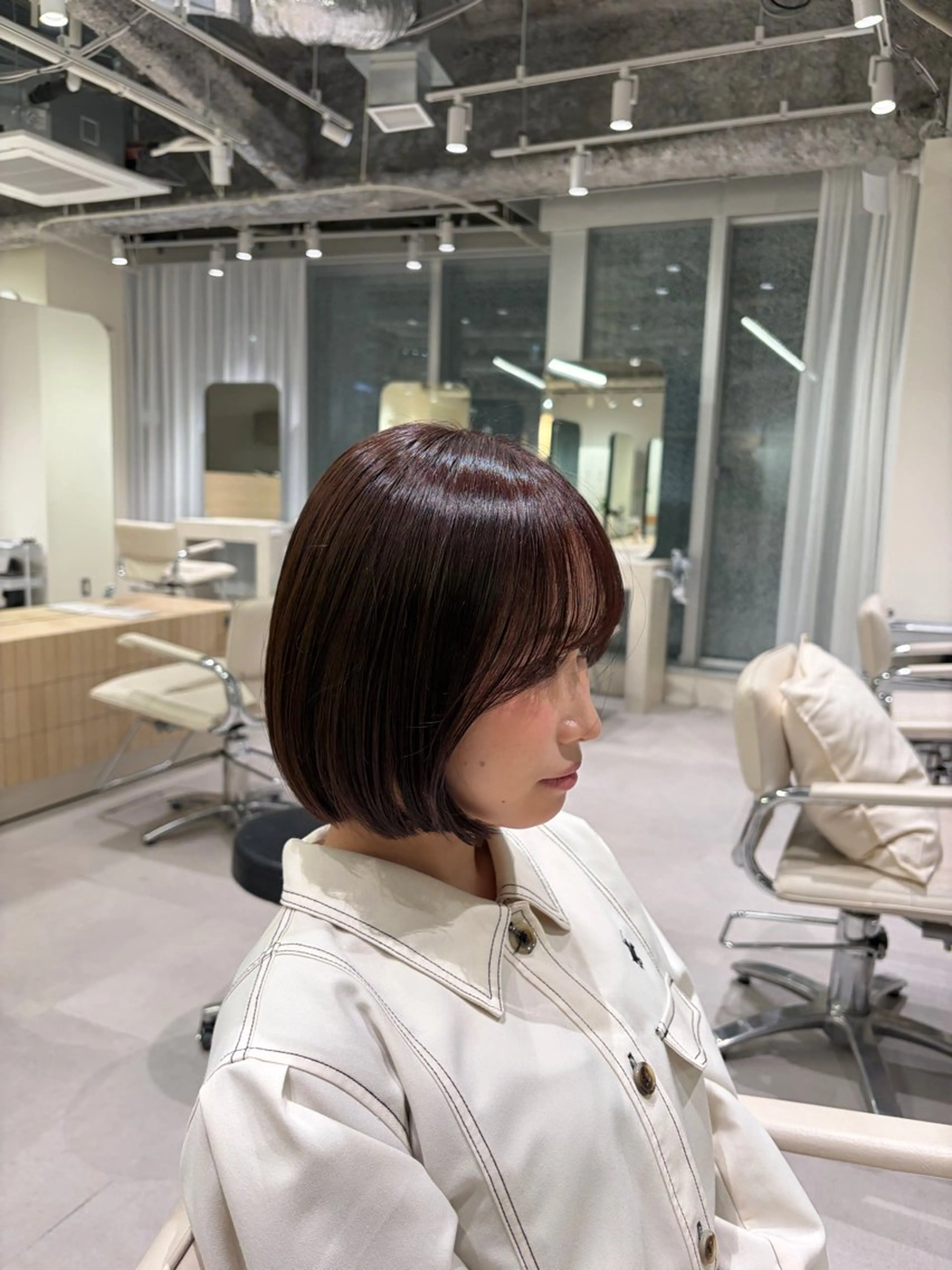 ショート ヘアカラー 透明感カラー🪽 ゆうかのヘアスタイル