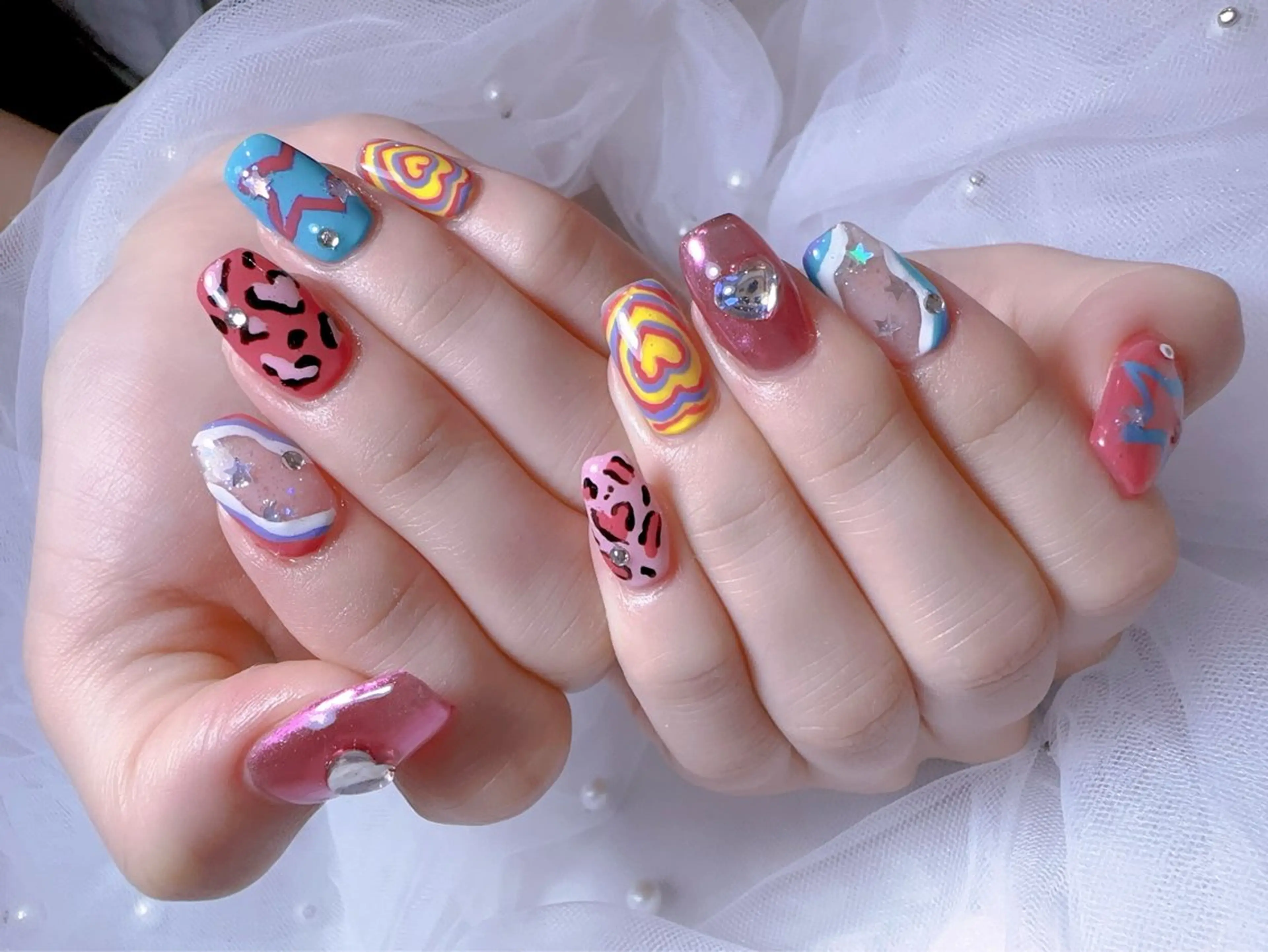 ネイル アートネイル フラッシュネイル フレンチネイル ジェルネイル ガラスフレンチ ハンドネイル You&Me Miyuのネイルデザイン