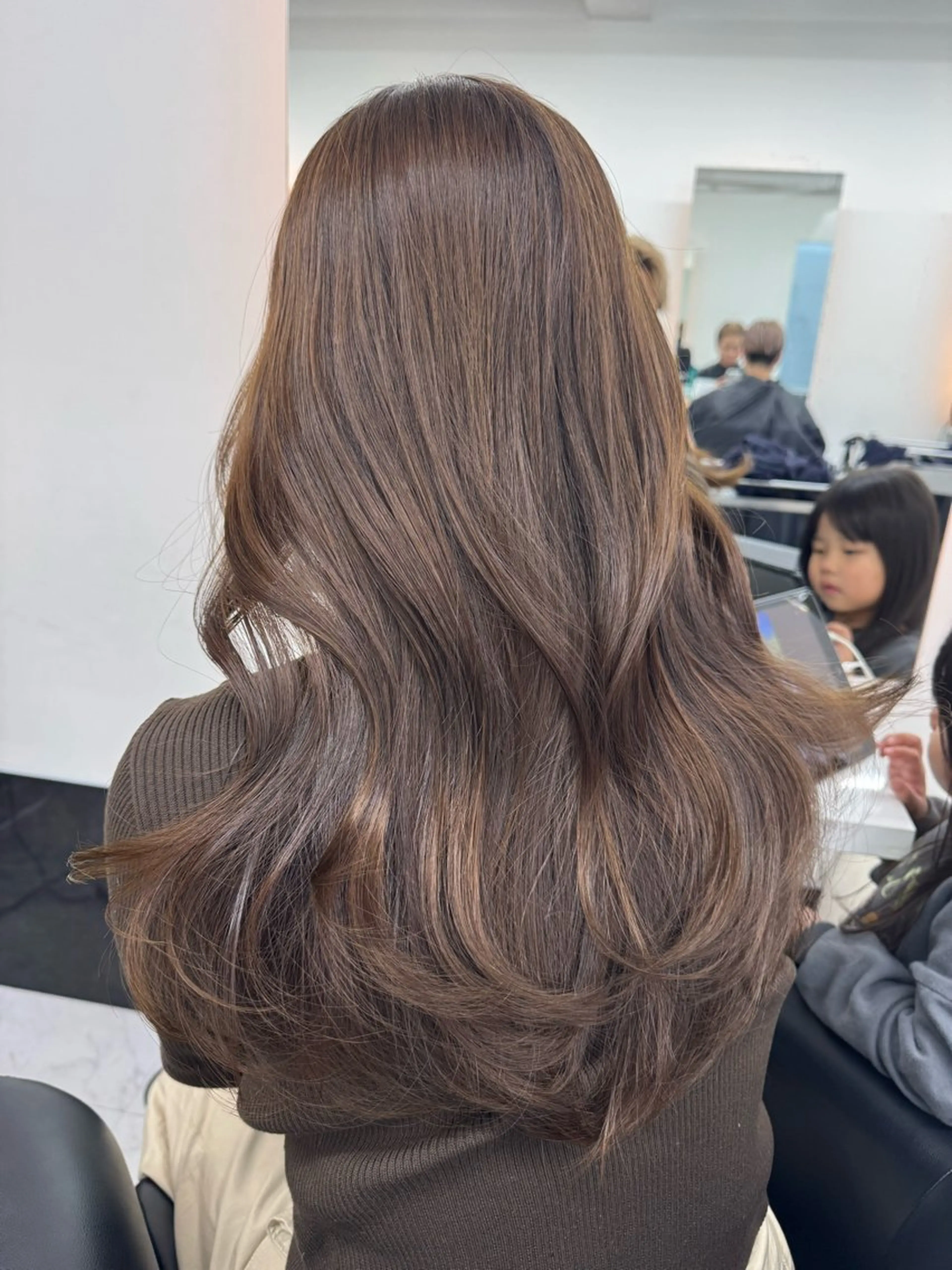 セミロング カラー ALEAP owl 平野 宏樹のヘアスタイル