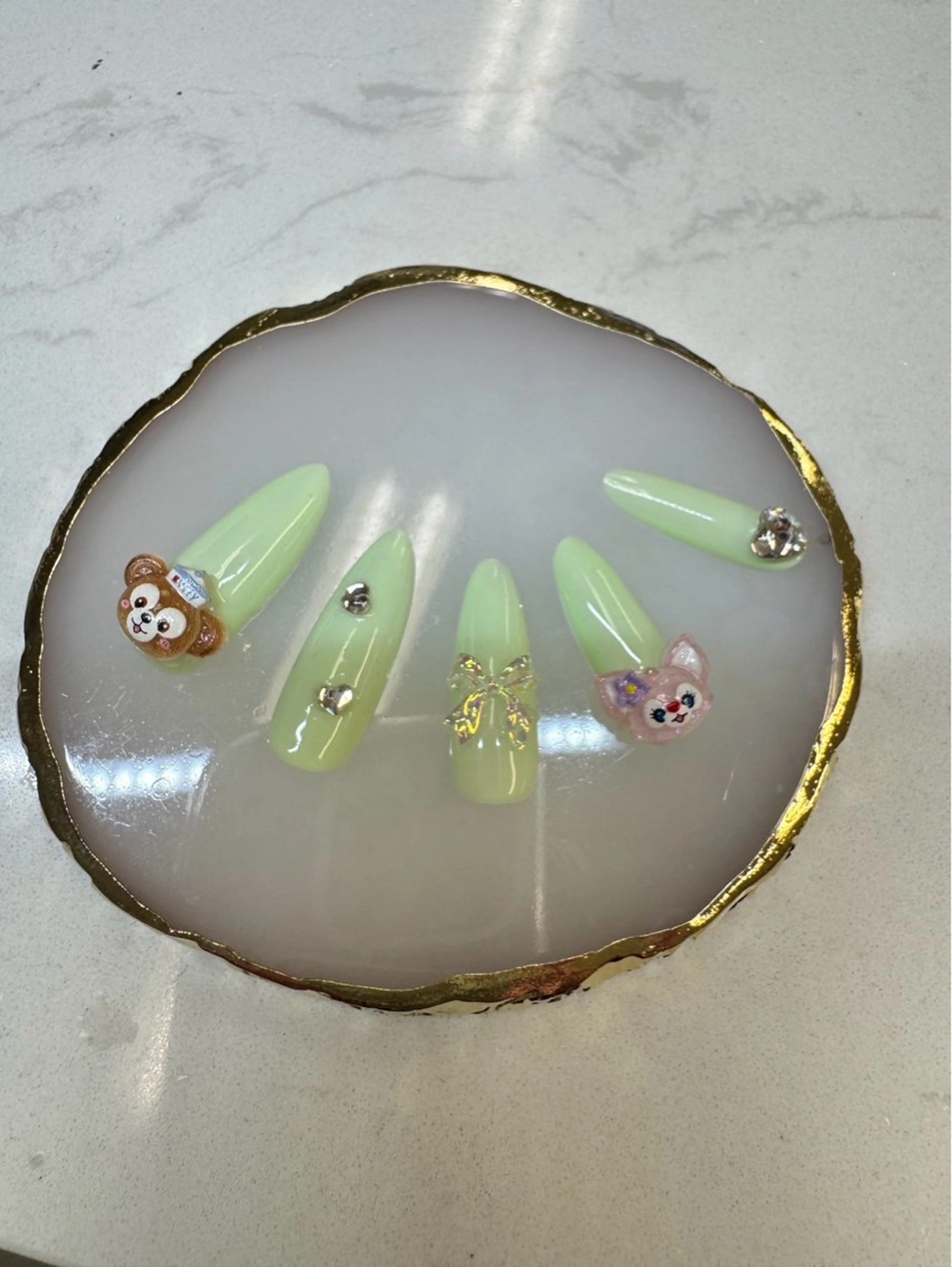 ネイル フットネイル フレンチネイル ジェルネイル ガラスフレンチ グラデーション Queeens nailのネイルデザイン