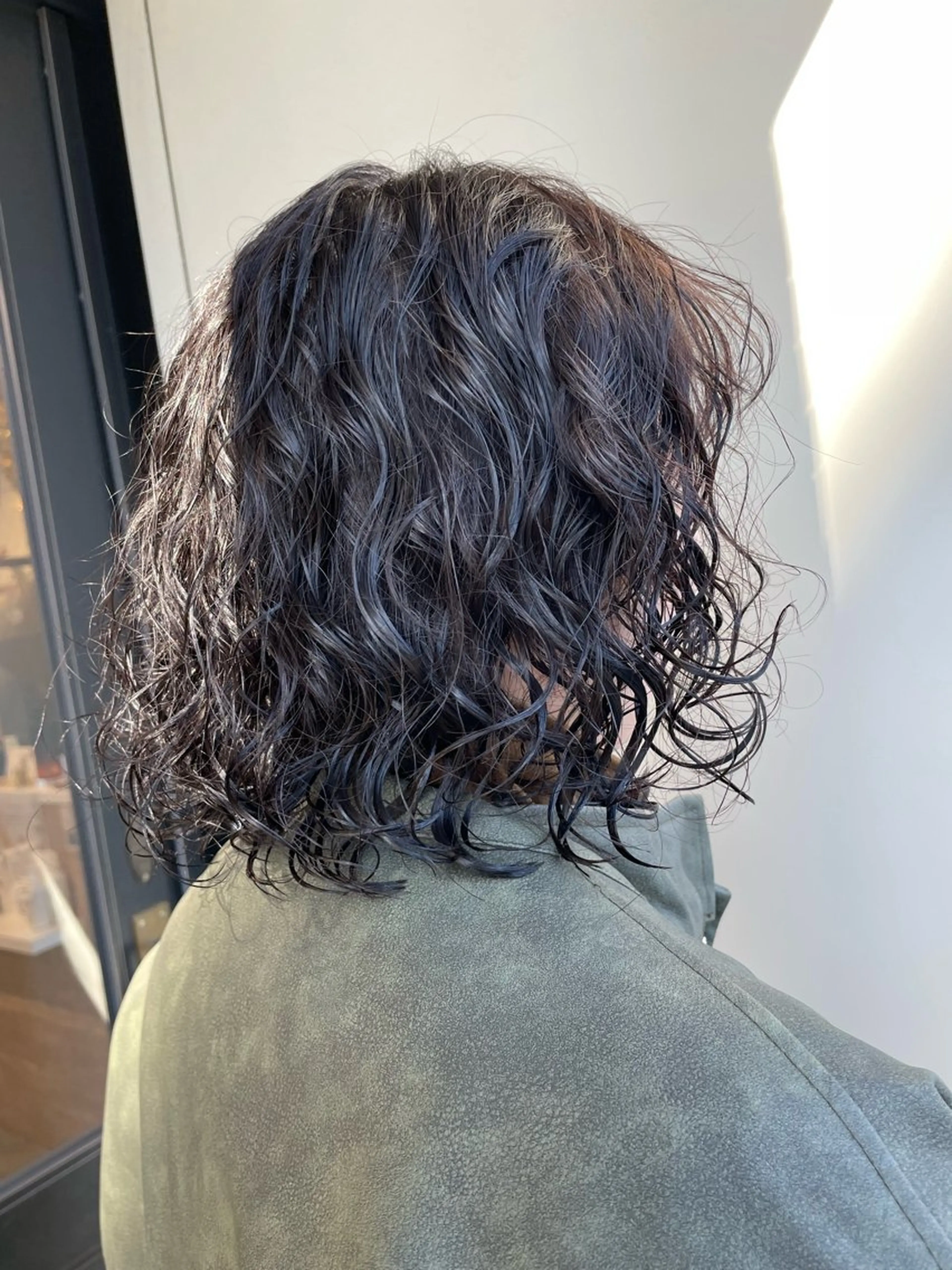 ミディアム パーマ Toiro 横浜所属・🎀レイヤー/パーマ カラー/ai🎀のヘアスタイル