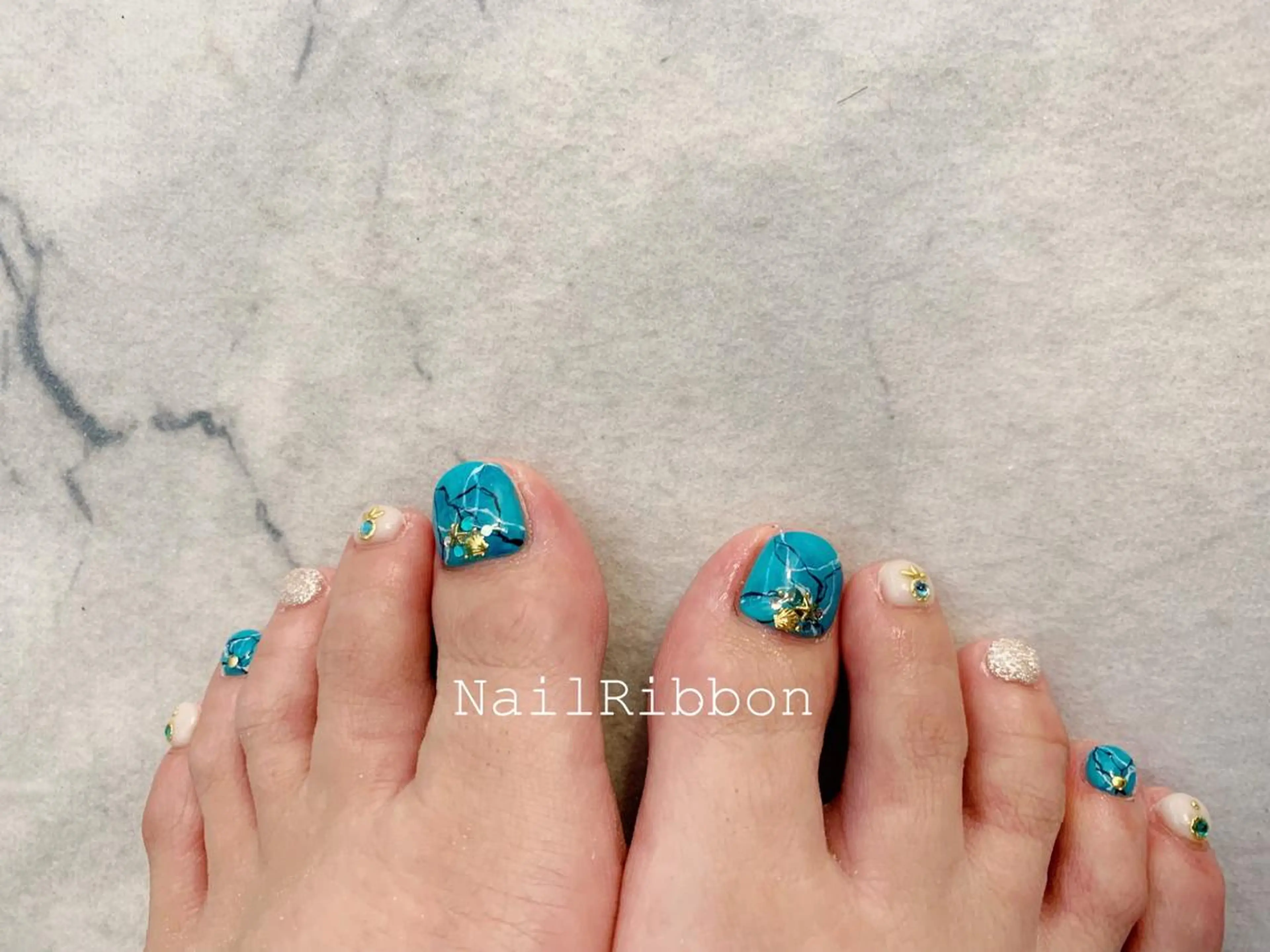 ネイル SWAMP nails所属・🎀ネイルサロン RIRI🎀のネイルデザイン