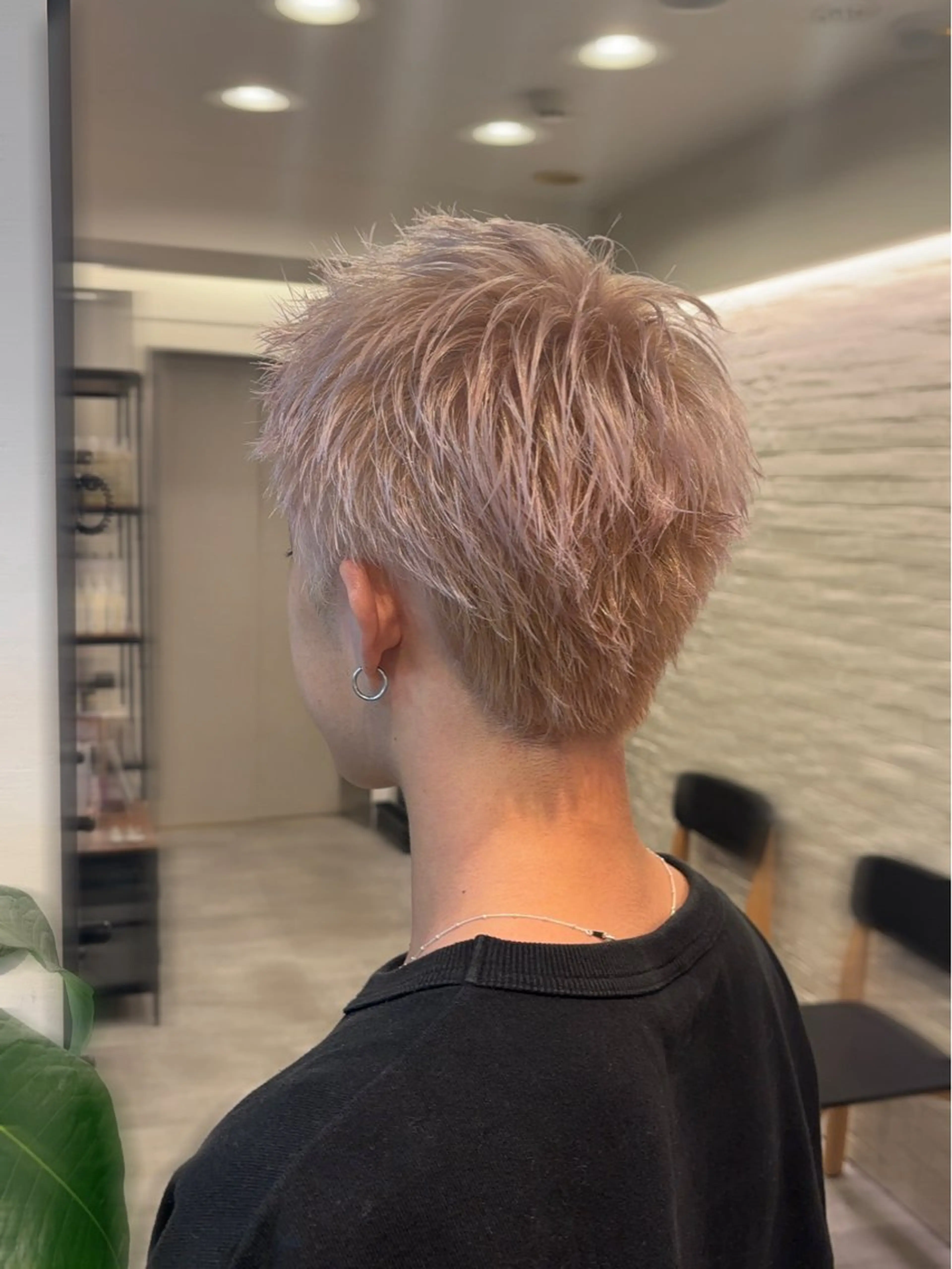 ショート カラー Ｖｉｏｔ  銀座 樋口 桃佳のヘアスタイル