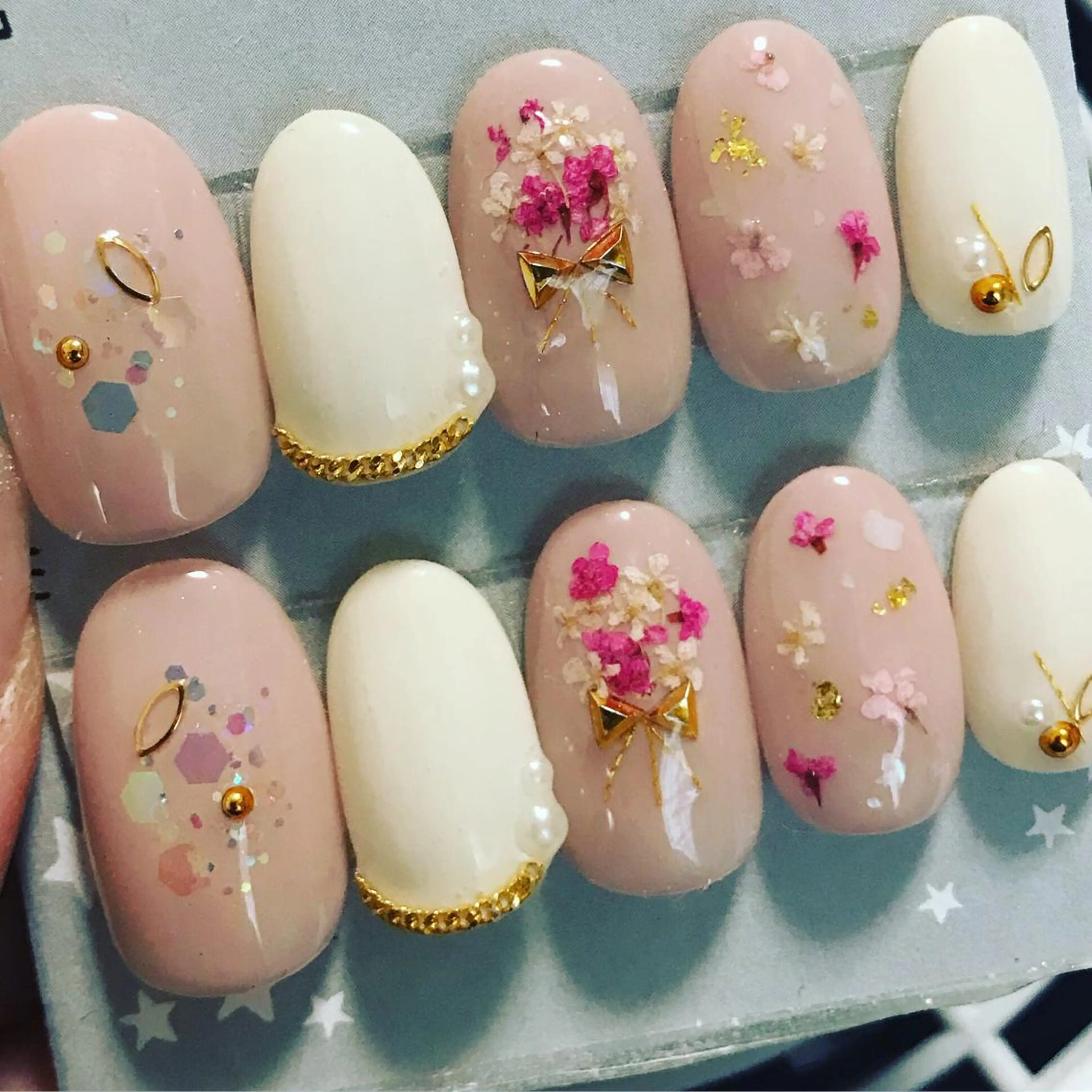 ネイル ハンドネイル 吉岡 裕子のネイルデザイン