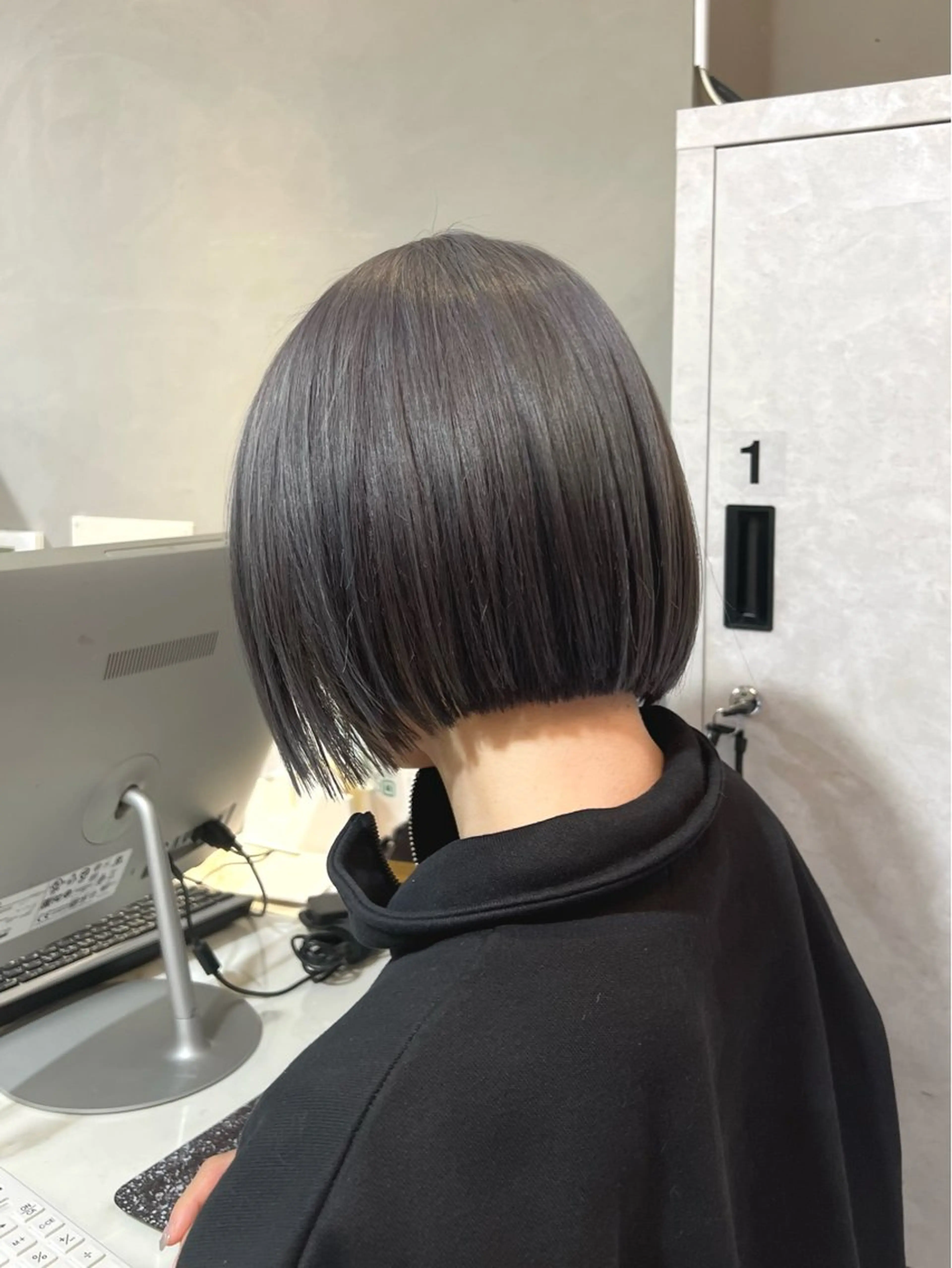 ショート カラー 切りっぱなしボブ ボブ 神戸ボブ✂️ ioe三宮/田 伸佳のヘアスタイル