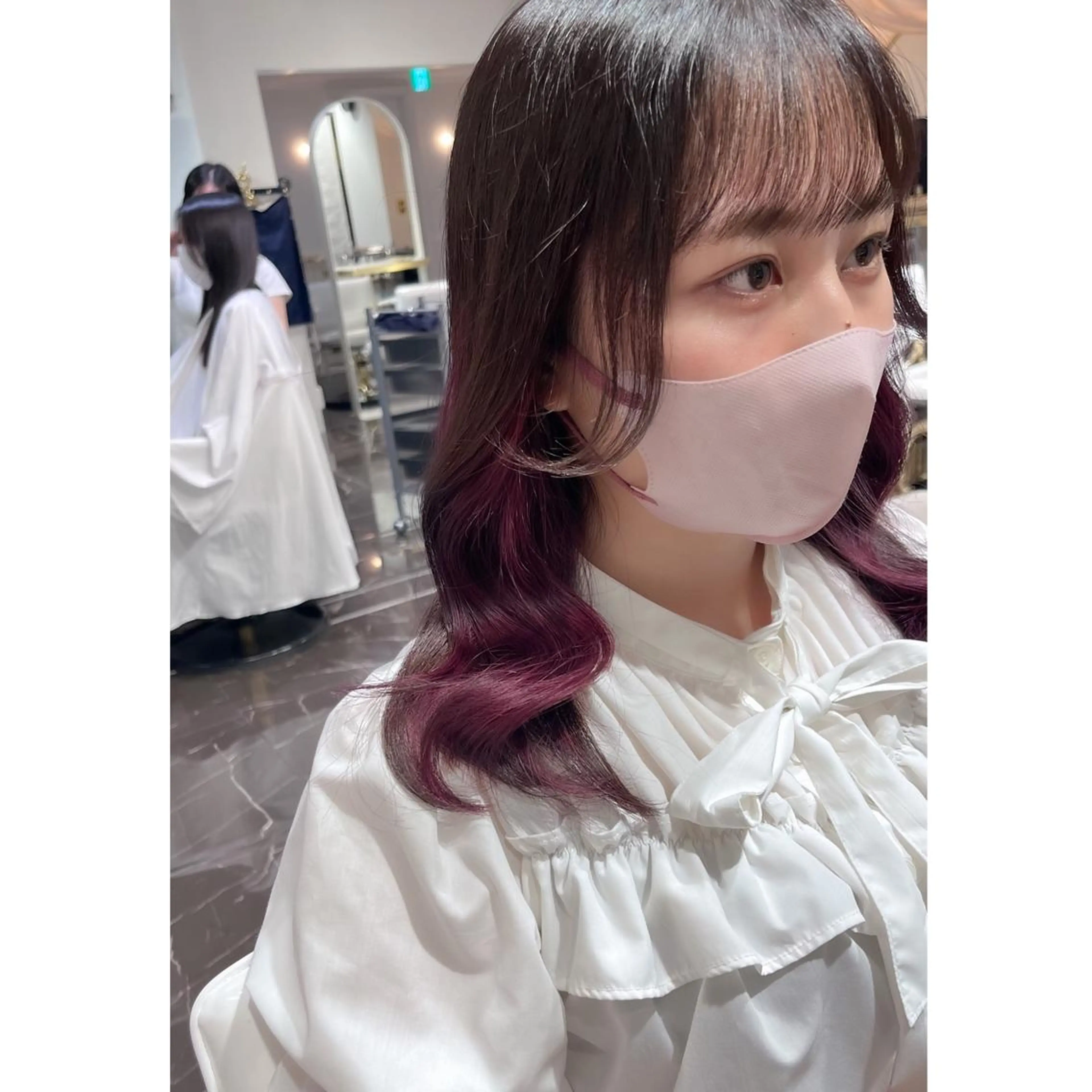 セミロング カラー ブリーチ ヘアカラー LOTTA CUCCI所属・miyu /トレンド カラー×艶髪のヘアスタイル