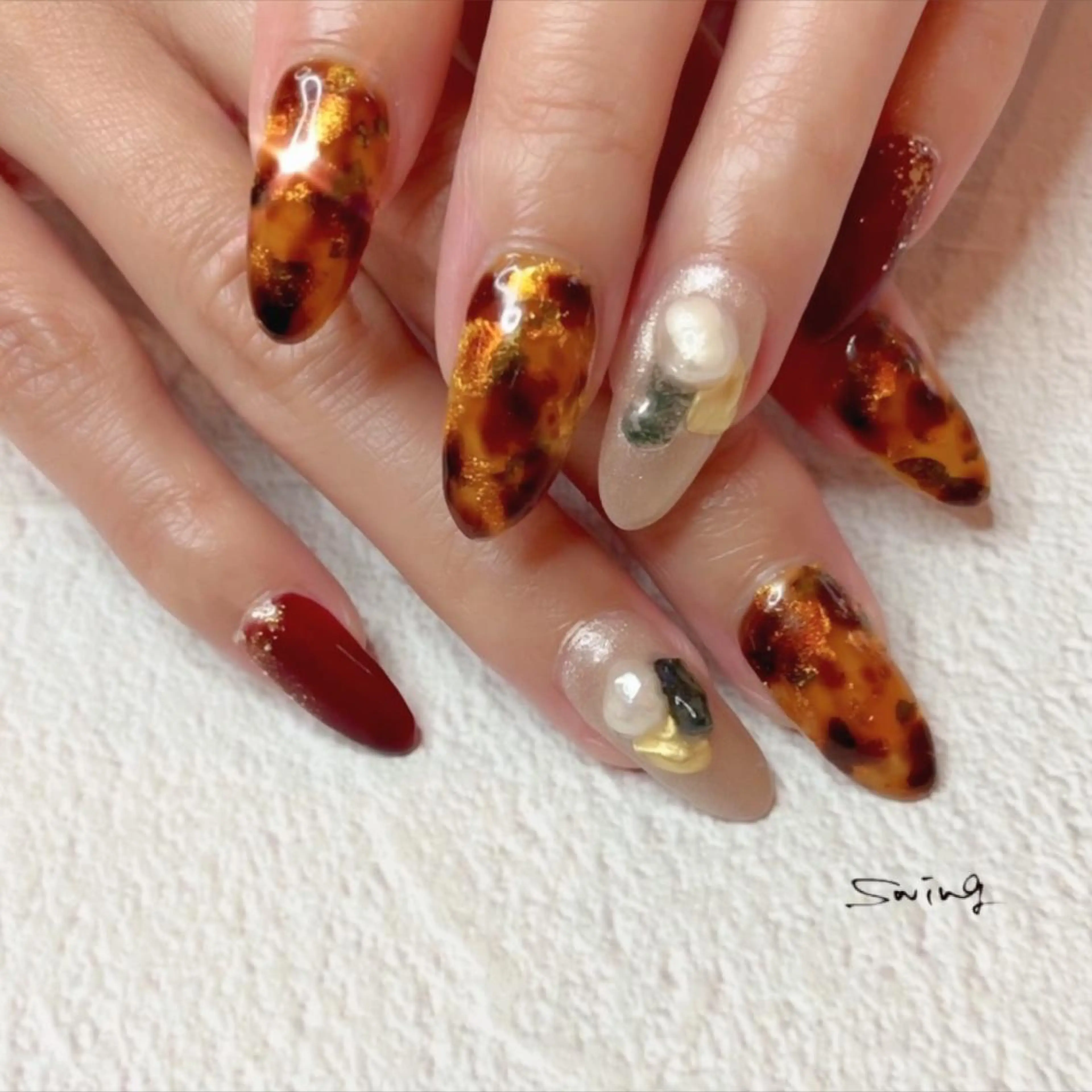 ネイル べっ甲ネイル SWING Nail Salon所属・Yoshida Takakoのネイルデザイン