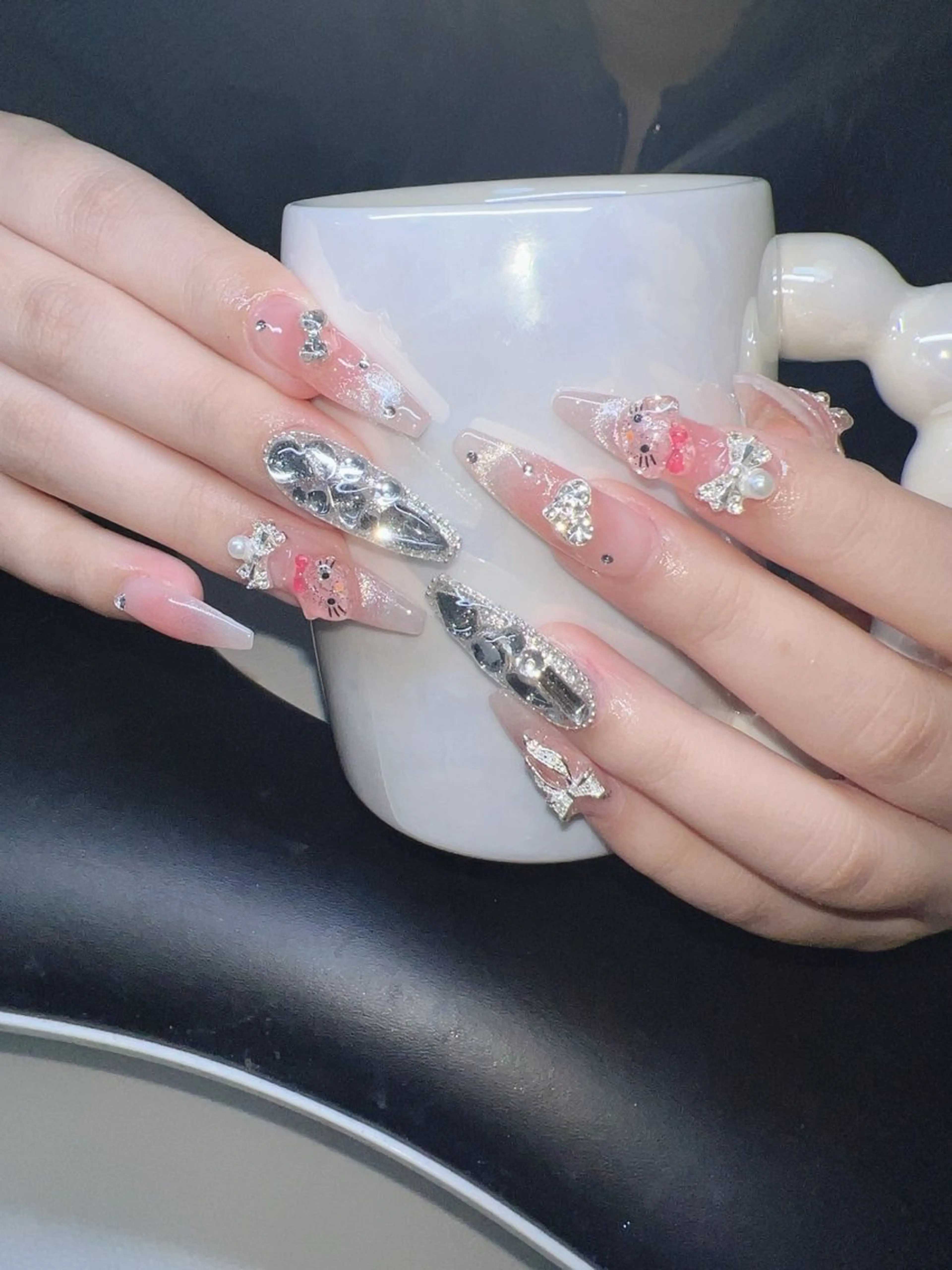 ネイル ハンドネイル Lee Nailsのネイルデザイン