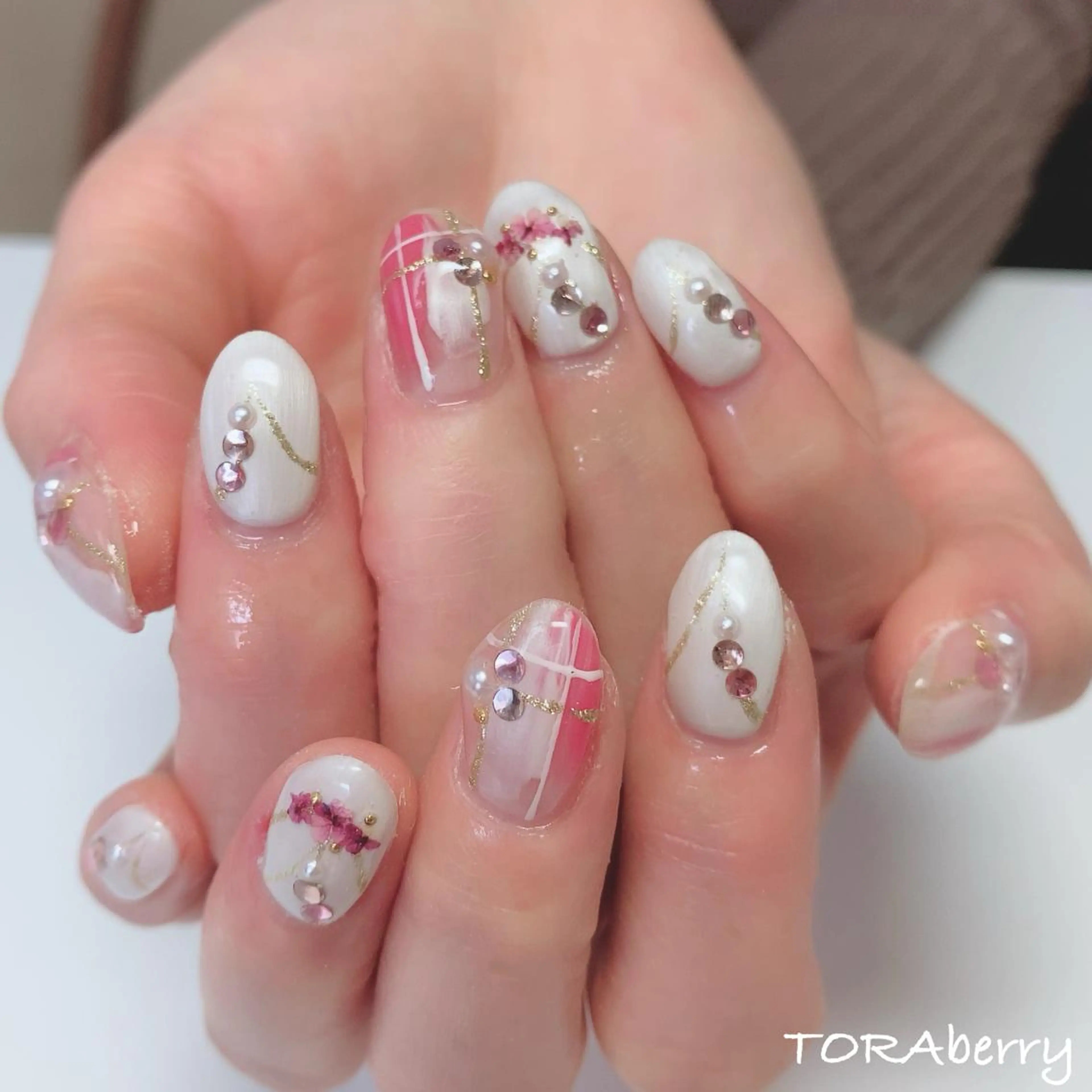 ネイル ハンドネイル ネイリスト なつみのネイルデザイン