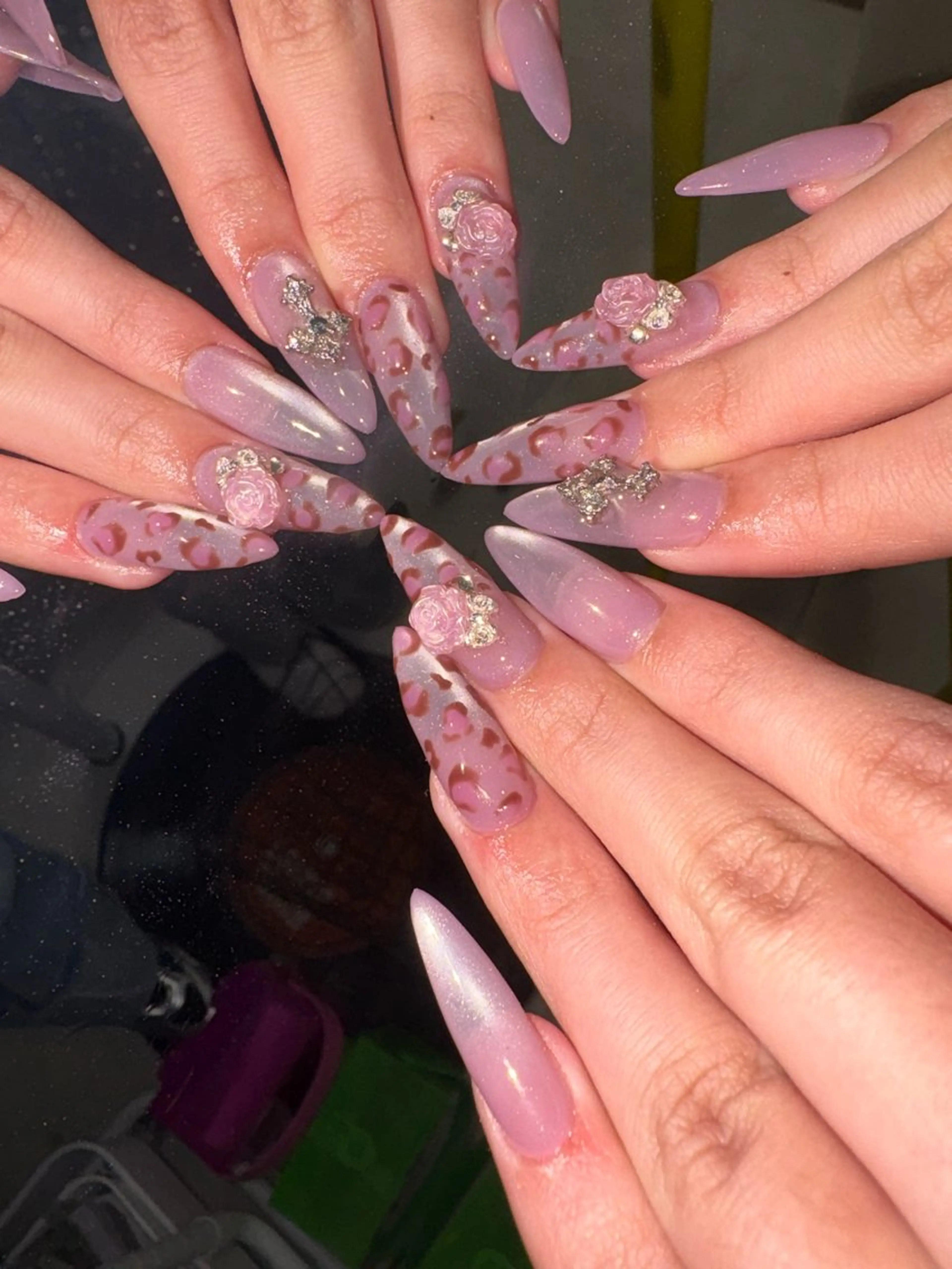 ネイル アートネイル マグネットネイル ハンドネイル 33nail✴️栄 スミレ❇️Gel-xのネイルデザイン