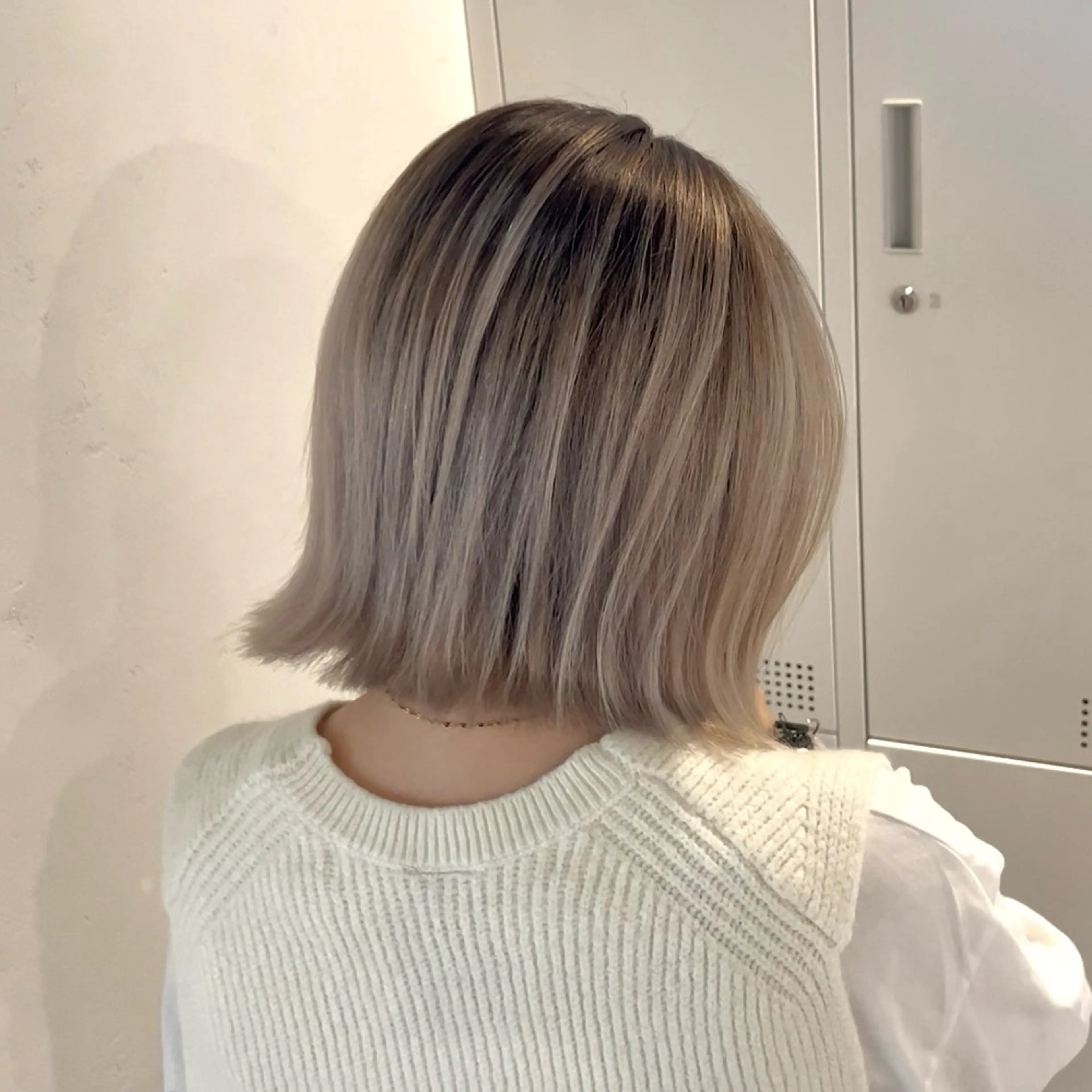 シャドールーツ+髪質改善トリートメント+カットの写真