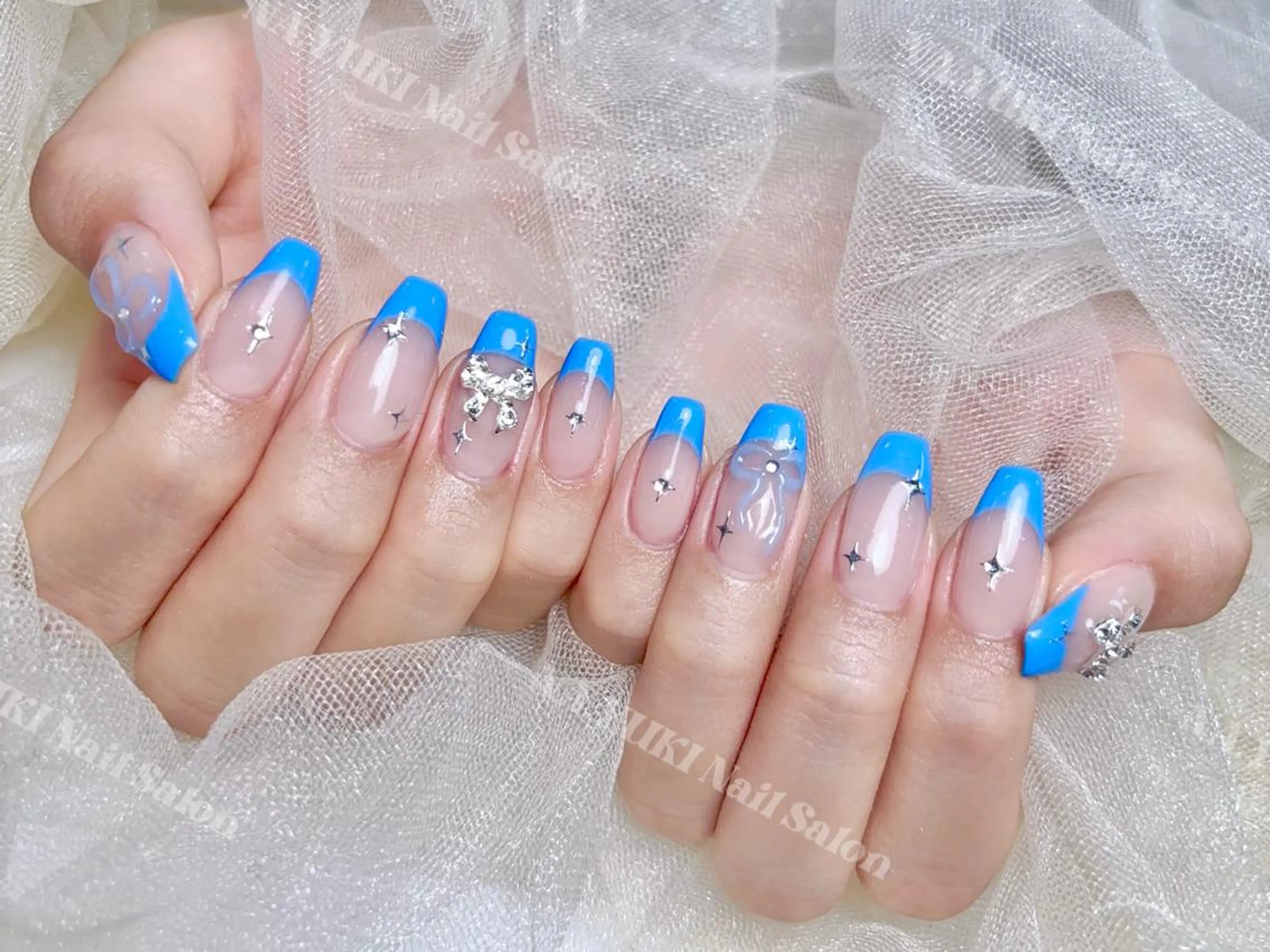 マツエク・マツパ Queenie 🦋のネイルデザイン