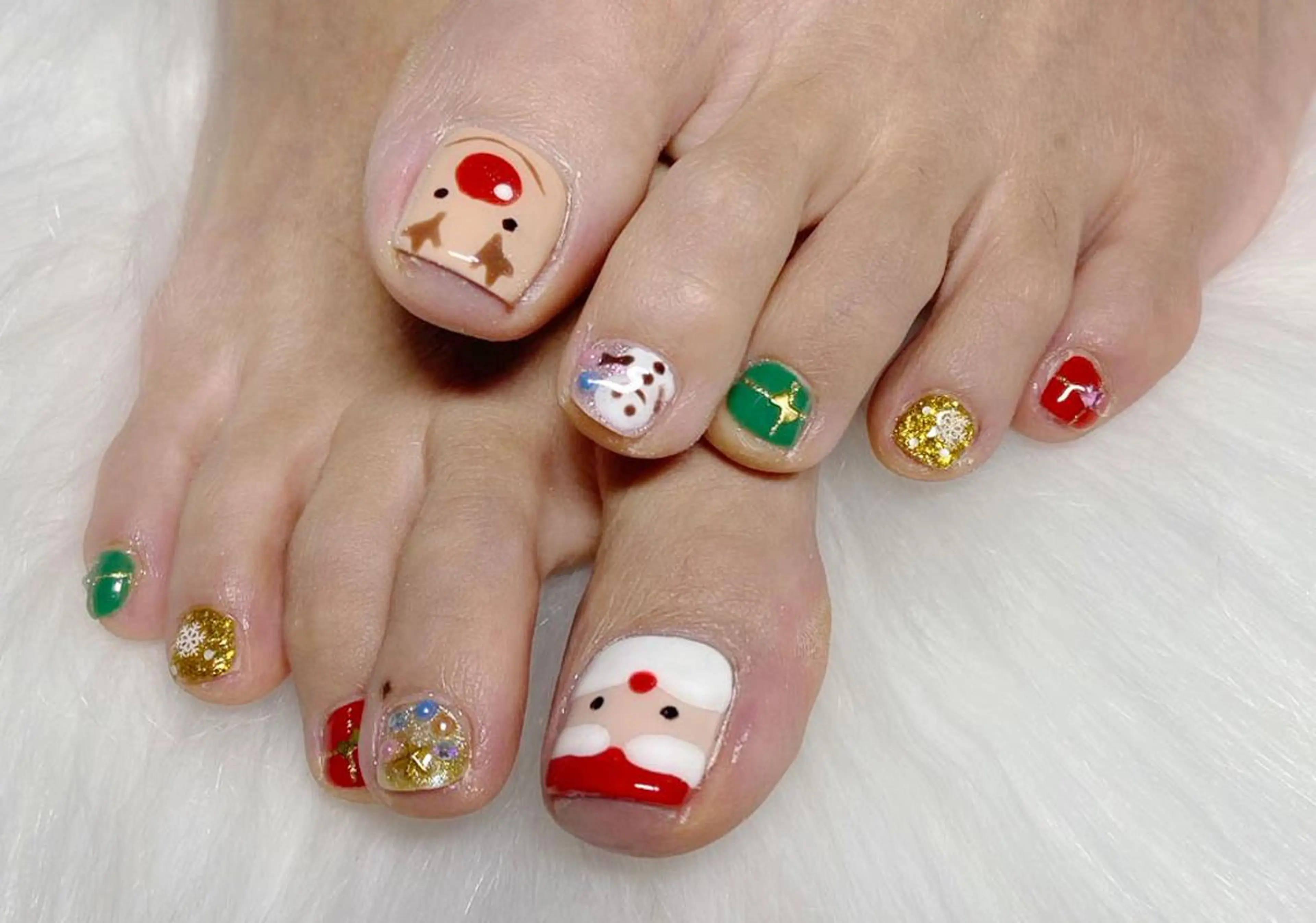 ネイル フットネイル 冬ネイル クリスマス 伊藤 アップネイルのネイルデザイン