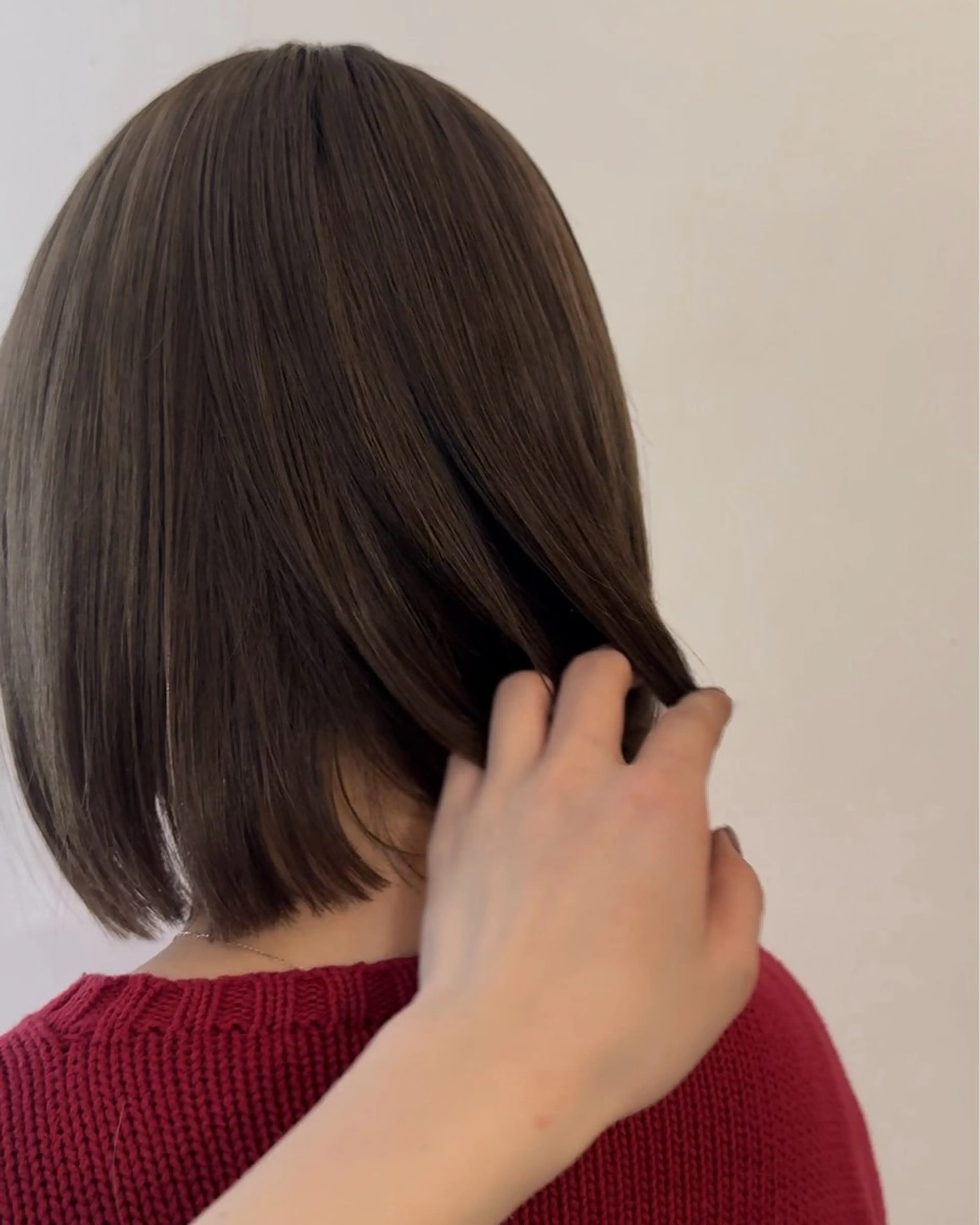 ミディアム ハロウ momonaのヘアスタイル