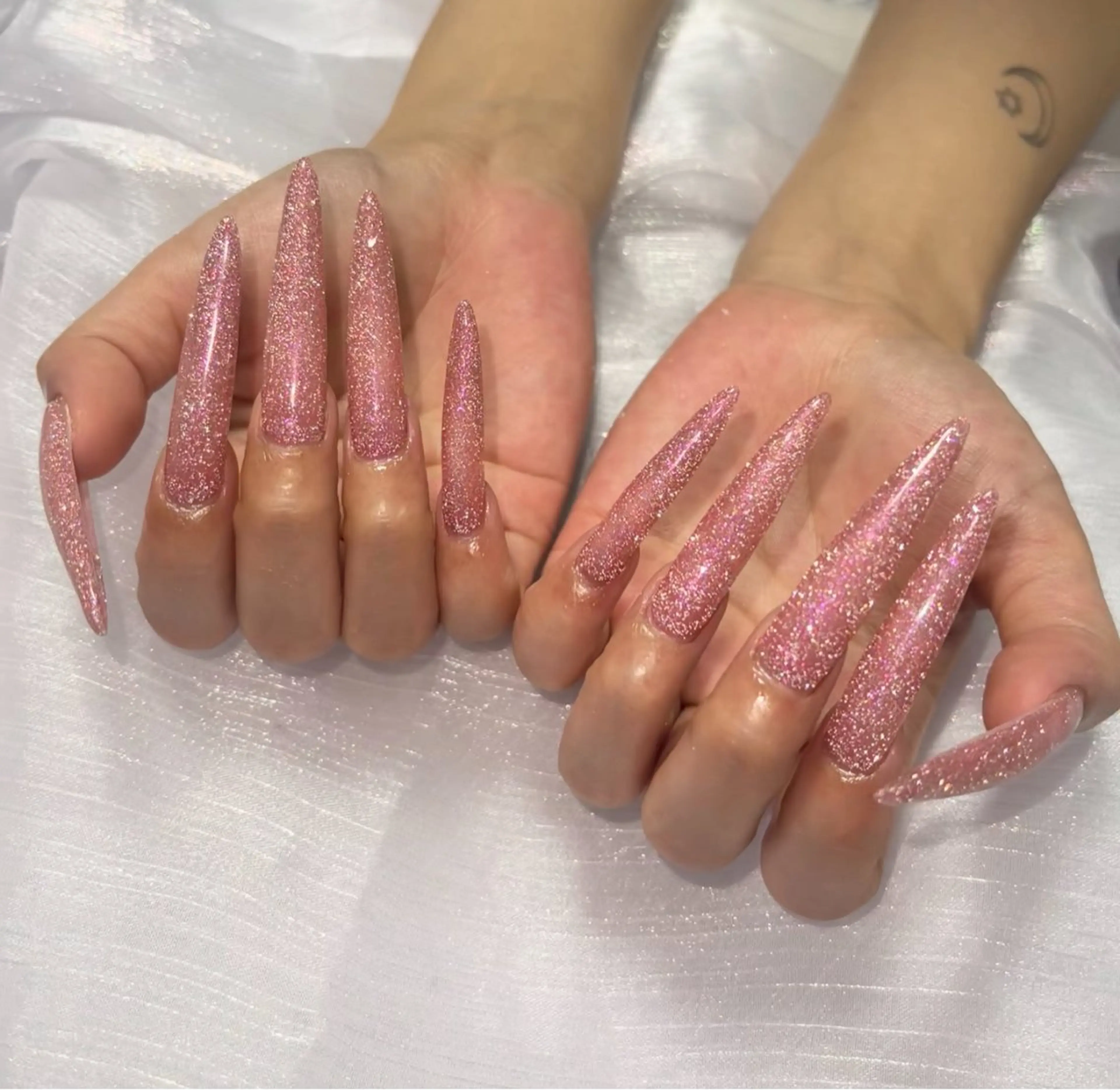 ネイル オーロラネイル クリアネイル フラッシュネイル ジェルネイル グラデーション Amee Nail Salonのネイルデザイン