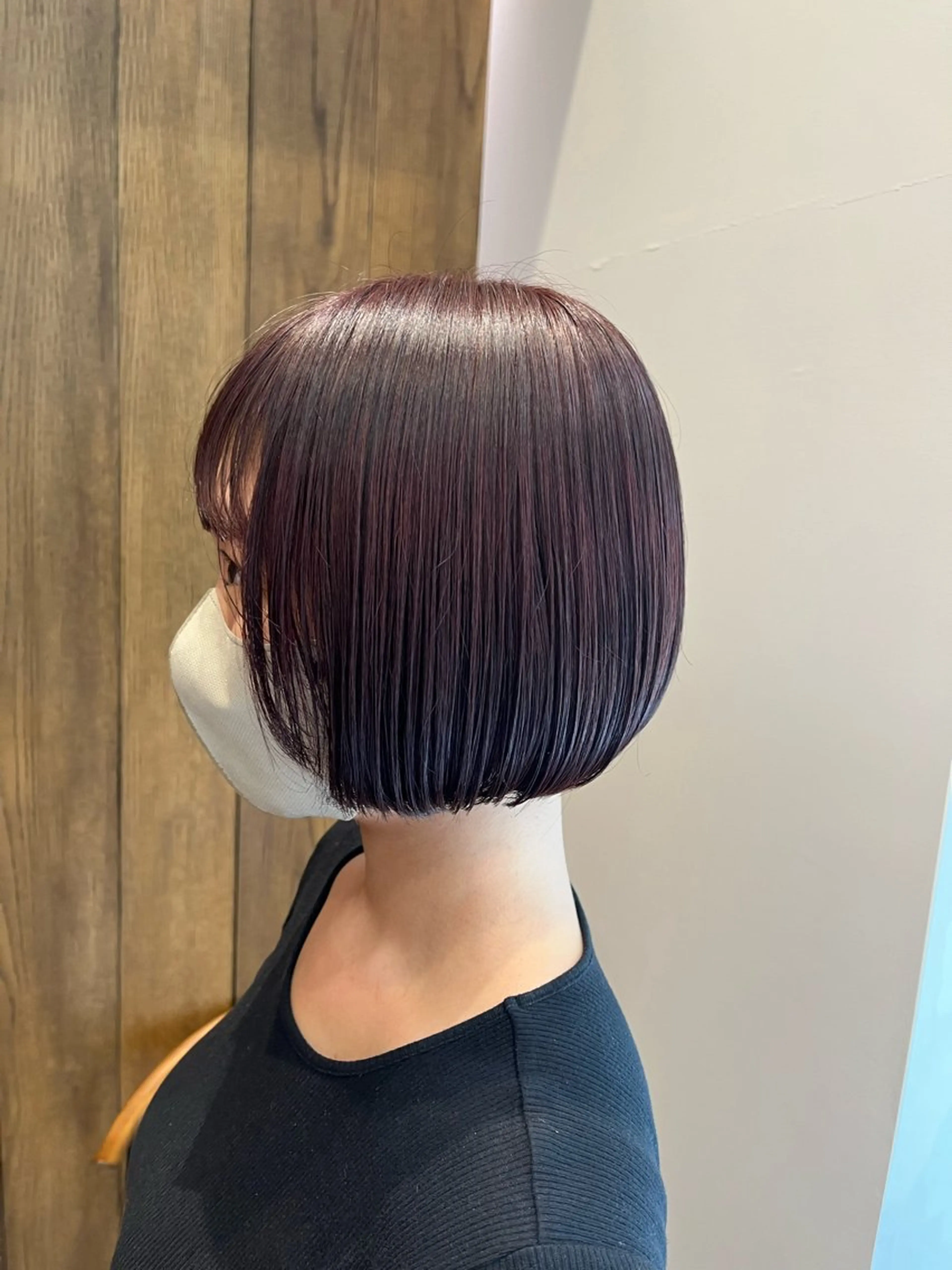 ショート ボブ カット 荒木 理緒のヘアスタイル