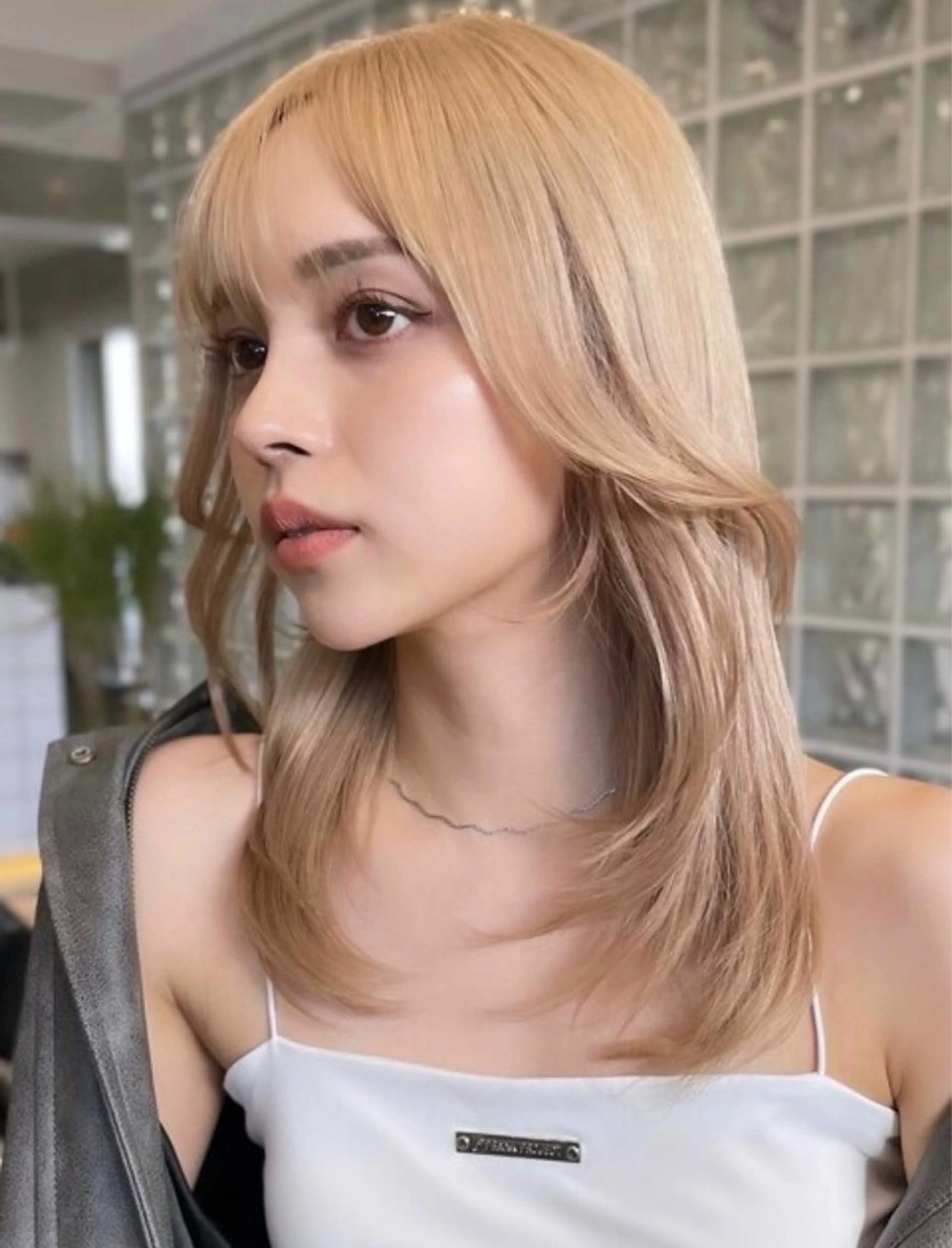 レディースカット（ロングレイヤー、ショート）の写真