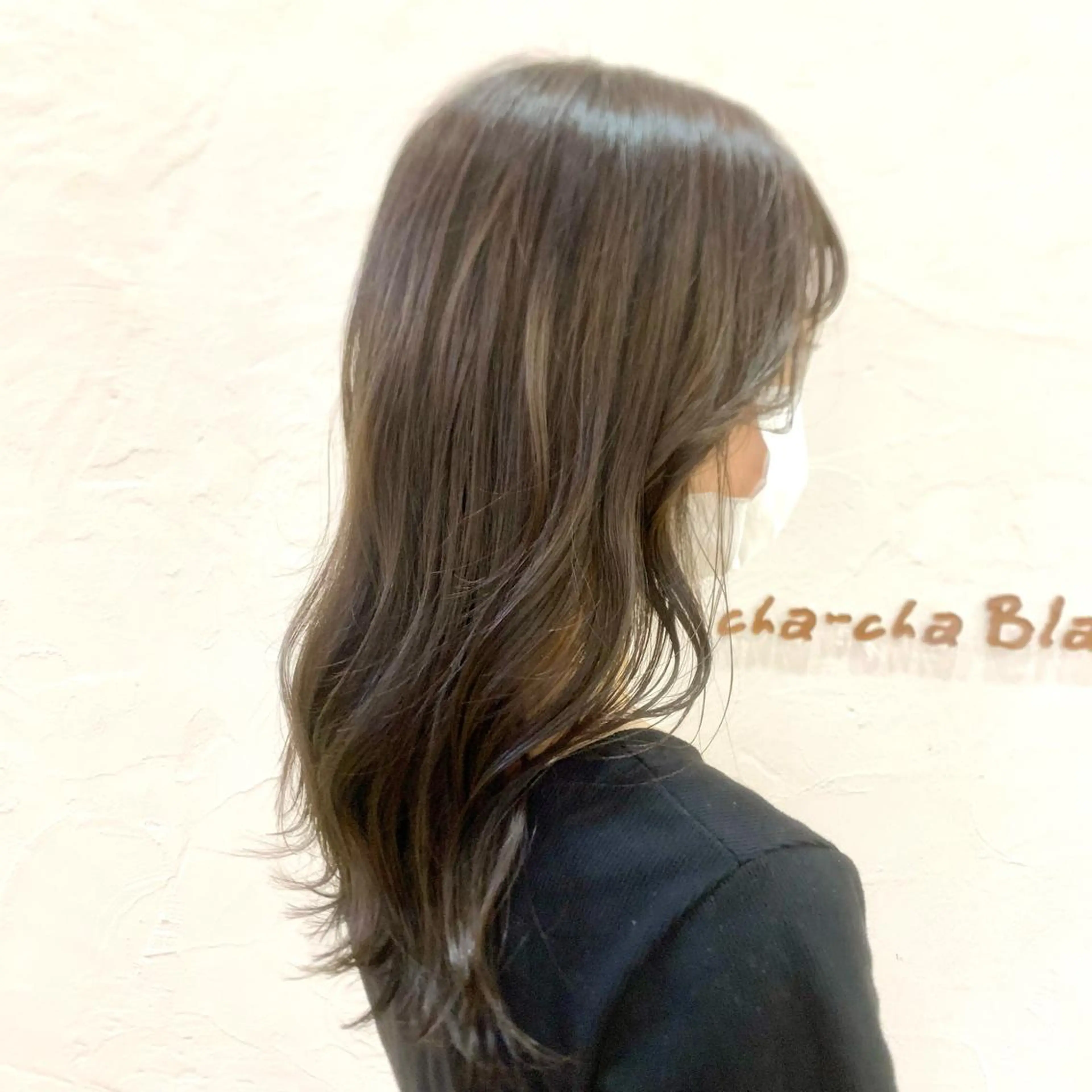 ロング カラー ベージュカラー 横山ダブルカラー ハイライト透明感カラのヘアスタイル