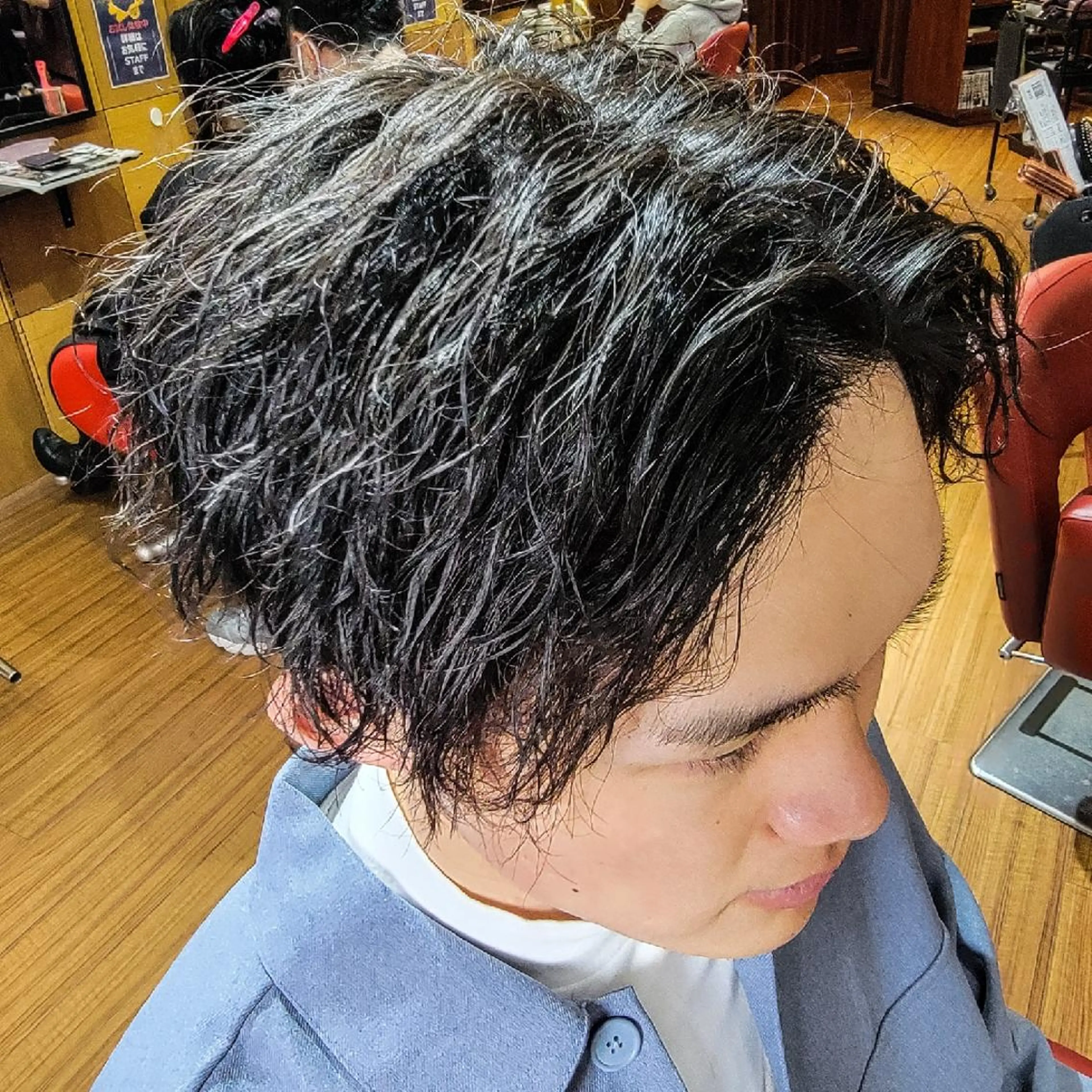 メンズ パーマ 特殊パーマ 片山恭兵のヘアスタイル